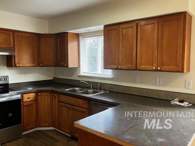 2360 Rolling Hills Drive, Clarkston, Washington 99403, 3 Bedrooms, 2 Bathrooms, Residential For Sale, Price $380,000, 98978121