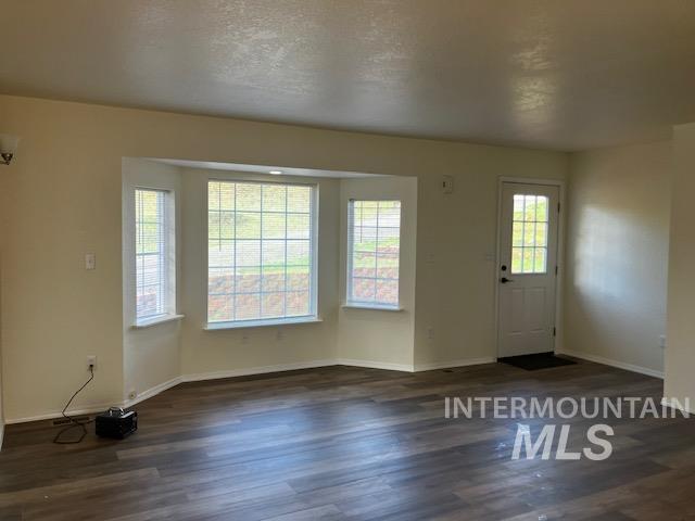 2360 Rolling Hills Drive, Clarkston, Washington 99403, 3 Bedrooms, 2 Bathrooms, Residential For Sale, Price $380,000, 98978121