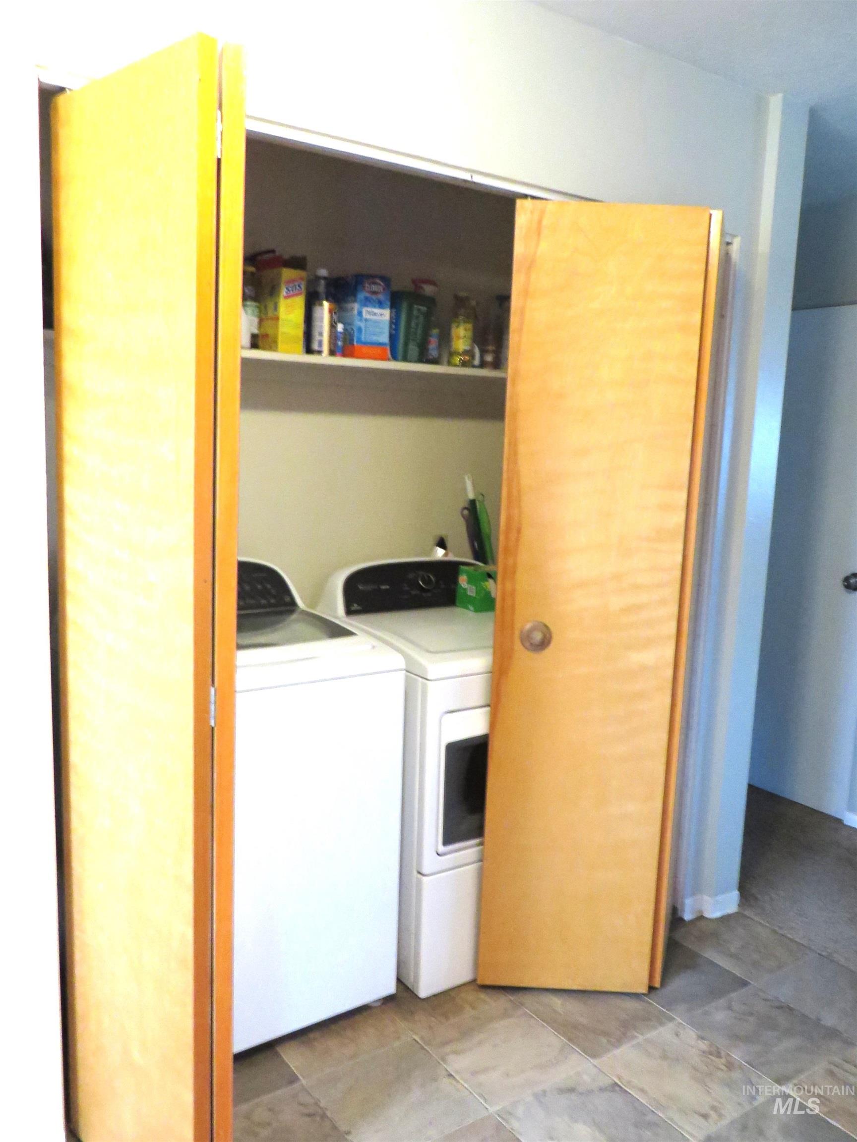 416 S Iowa, Fruitland, Idaho 83619, 3 Bedrooms, 1.5 Bathrooms, Residential For Sale, Price $310,000, 98978122