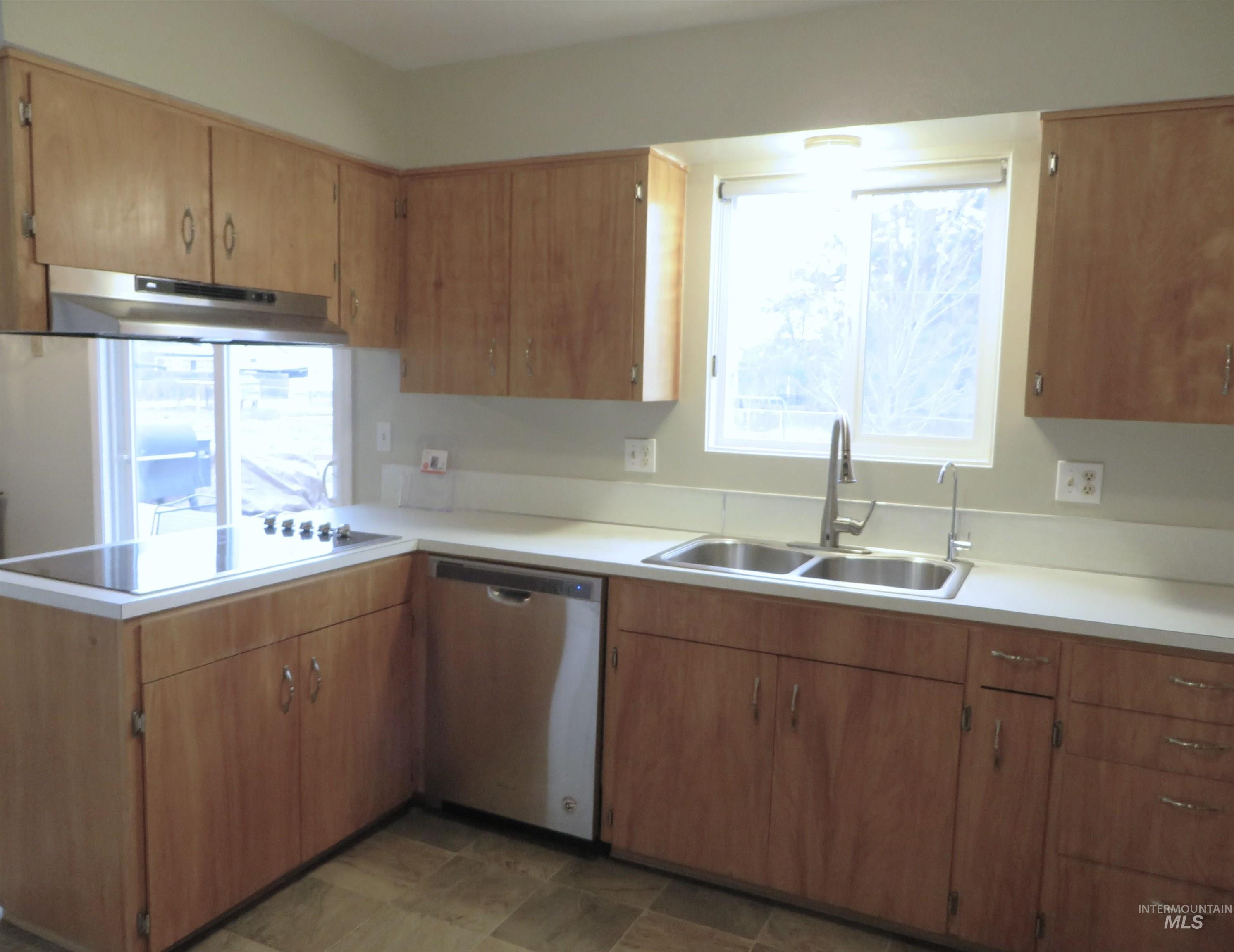 416 S Iowa, Fruitland, Idaho 83619, 3 Bedrooms, 1.5 Bathrooms, Residential For Sale, Price $310,000, 98978122