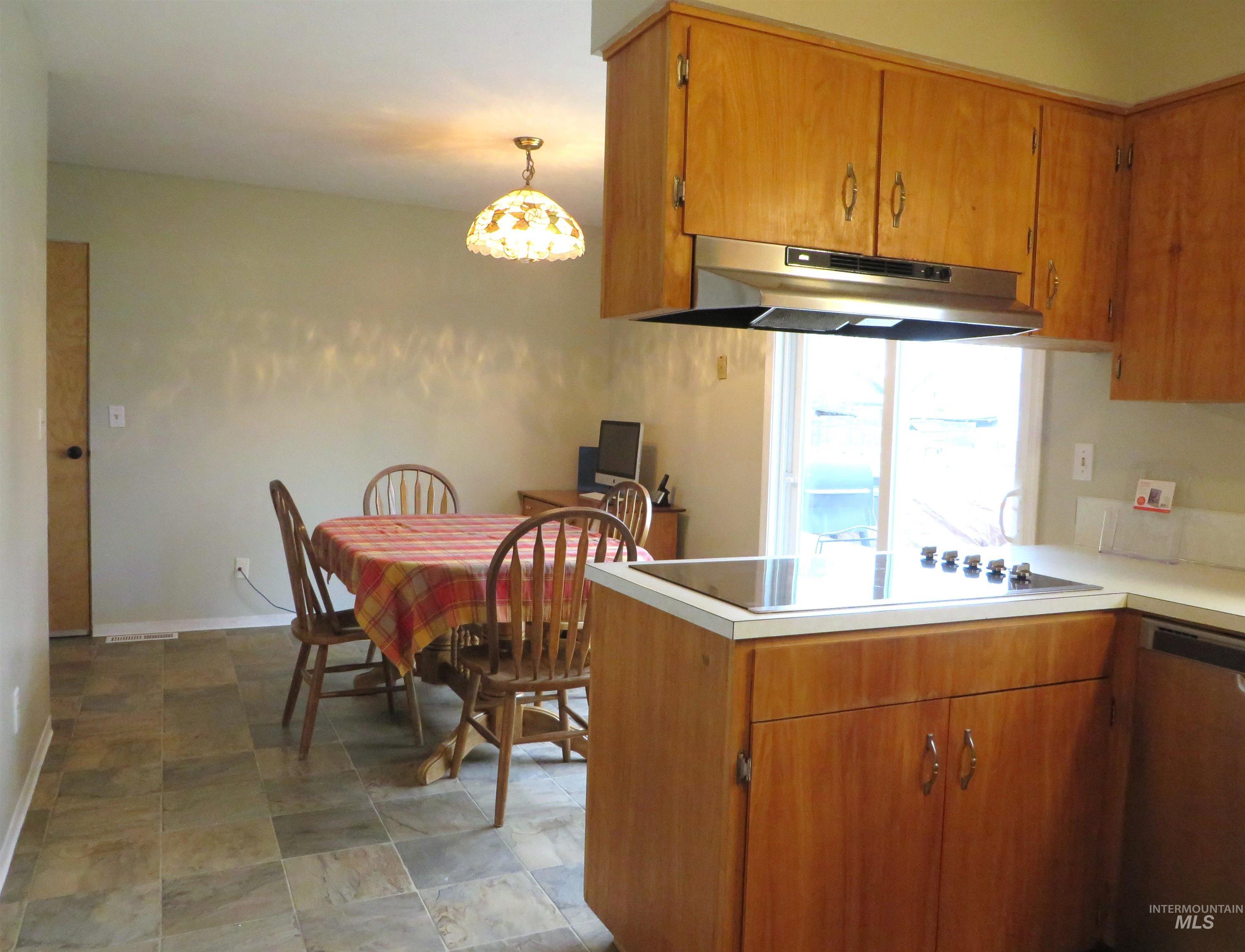 416 S Iowa, Fruitland, Idaho 83619, 3 Bedrooms, 1.5 Bathrooms, Residential For Sale, Price $310,000, 98978122