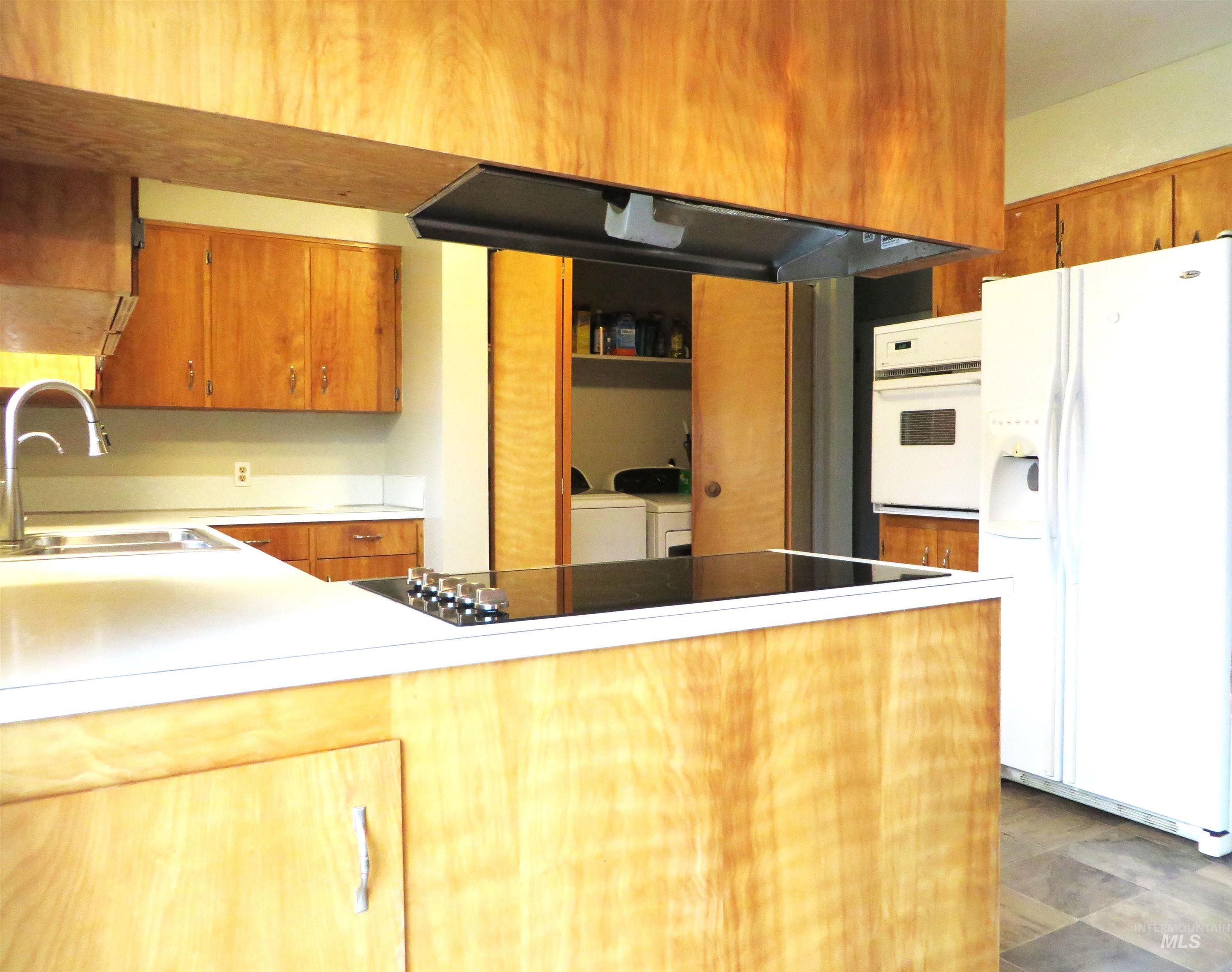 416 S Iowa, Fruitland, Idaho 83619, 3 Bedrooms, 1.5 Bathrooms, Residential For Sale, Price $310,000, 98978122