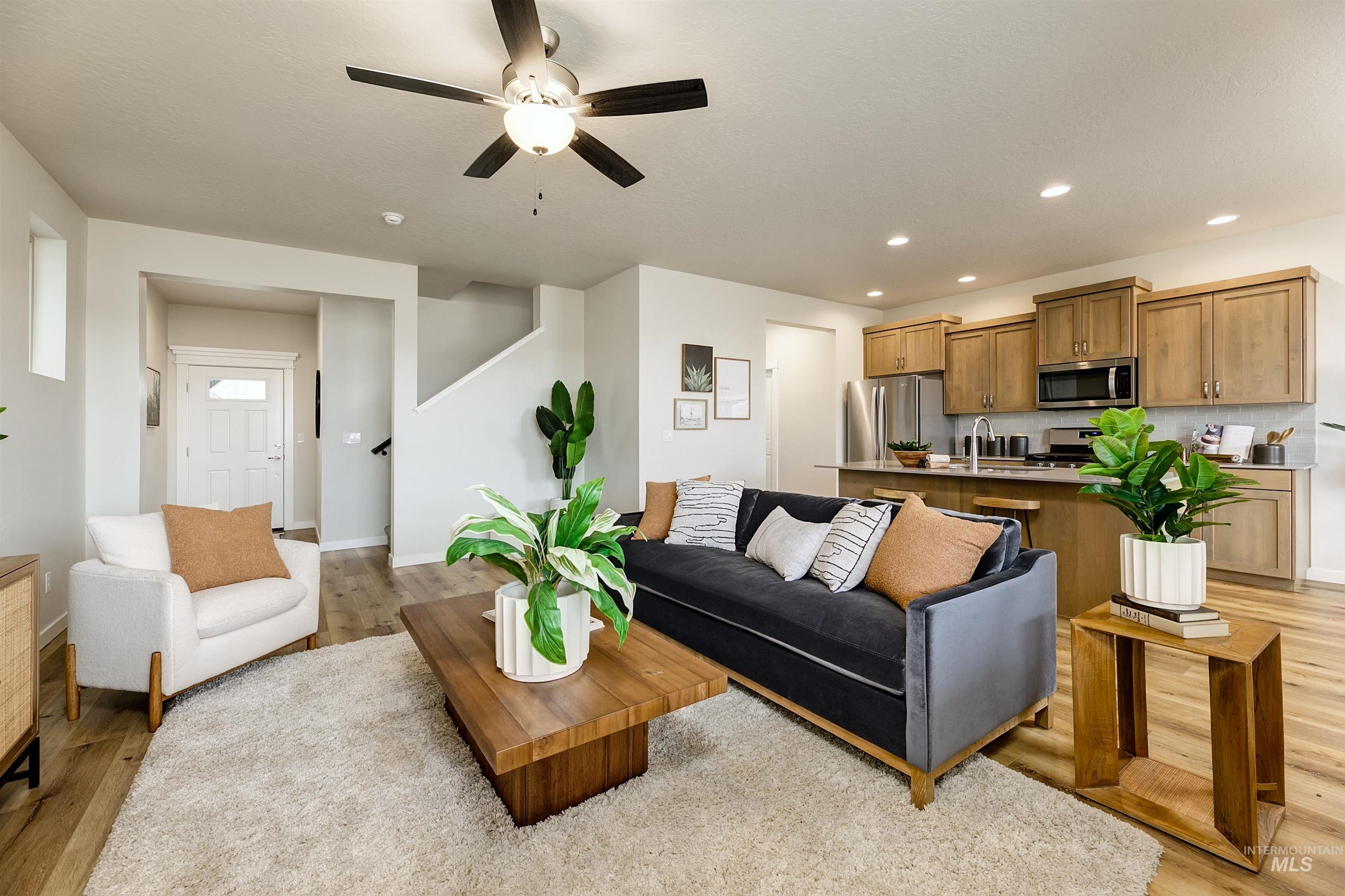 299 W Hyndman Drive, Meridian, Idaho 83642, 4 Bedrooms, 2.5 Bathrooms, Residential For Sale, Price $454,800,MLS 98978124