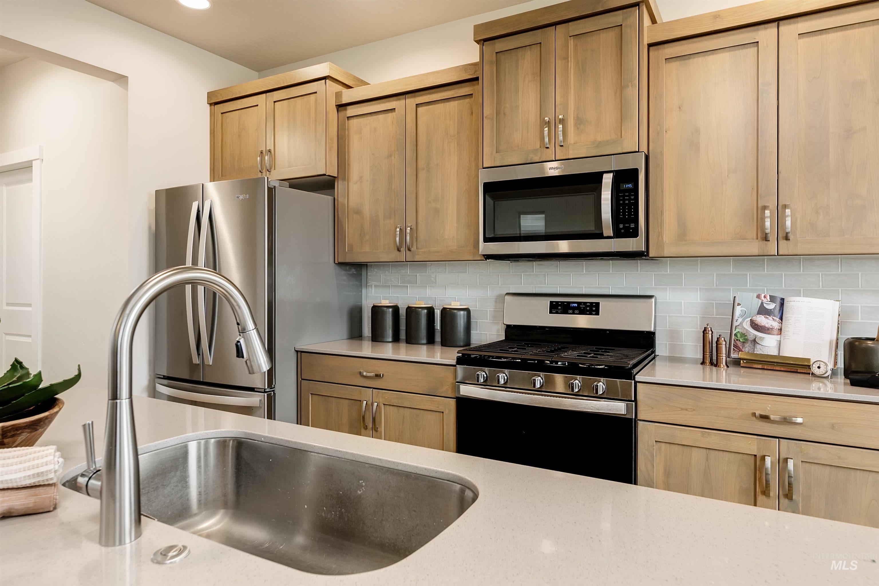 299 W Hyndman Drive, Meridian, Idaho 83642, 4 Bedrooms, 2.5 Bathrooms, Residential For Sale, Price $454,800,MLS 98978124