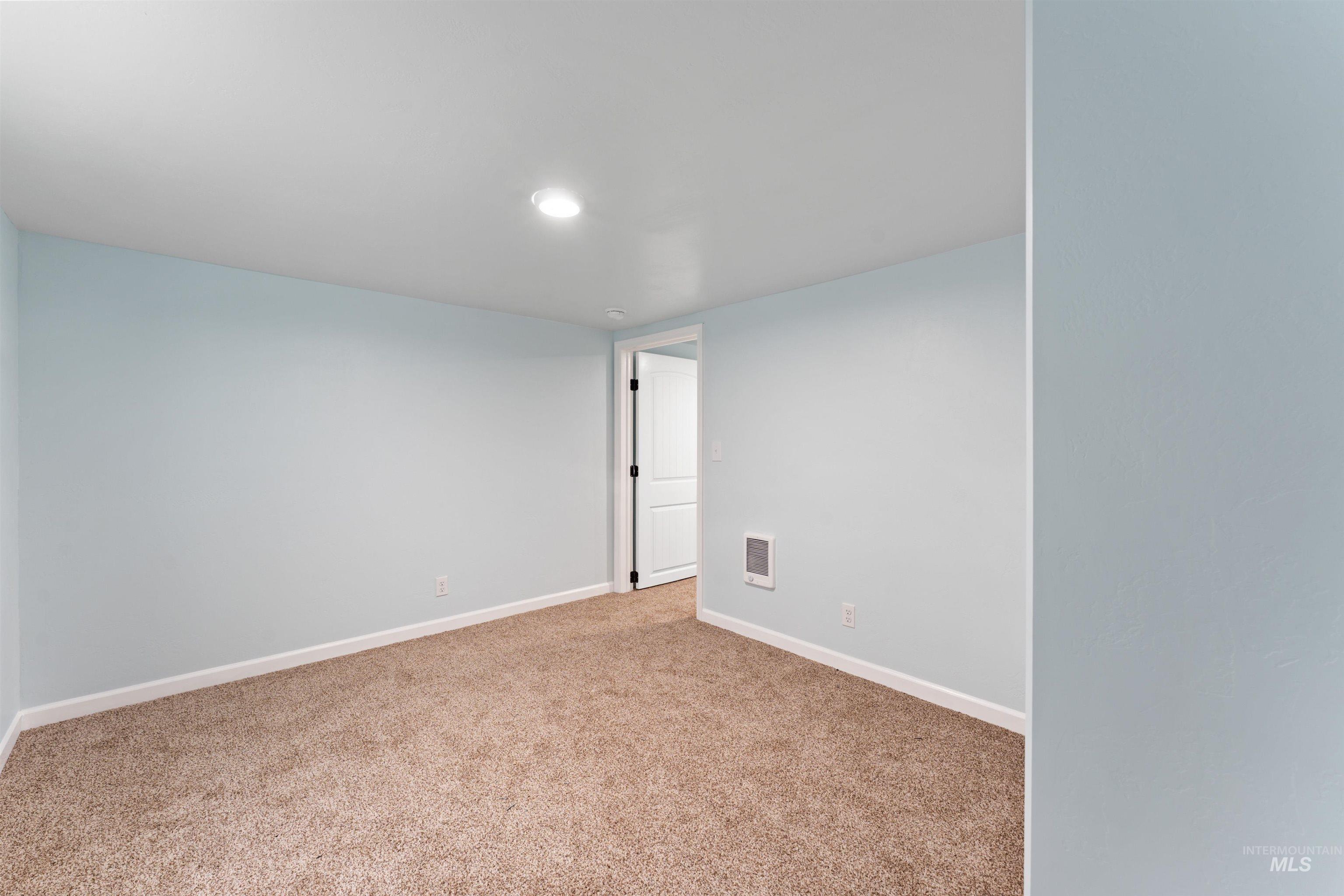 203 Boyd Street E, Murtaugh, Idaho 83344, 3 Bedrooms, 1 Bathroom, Residential For Sale, Price $255,000, 98978131