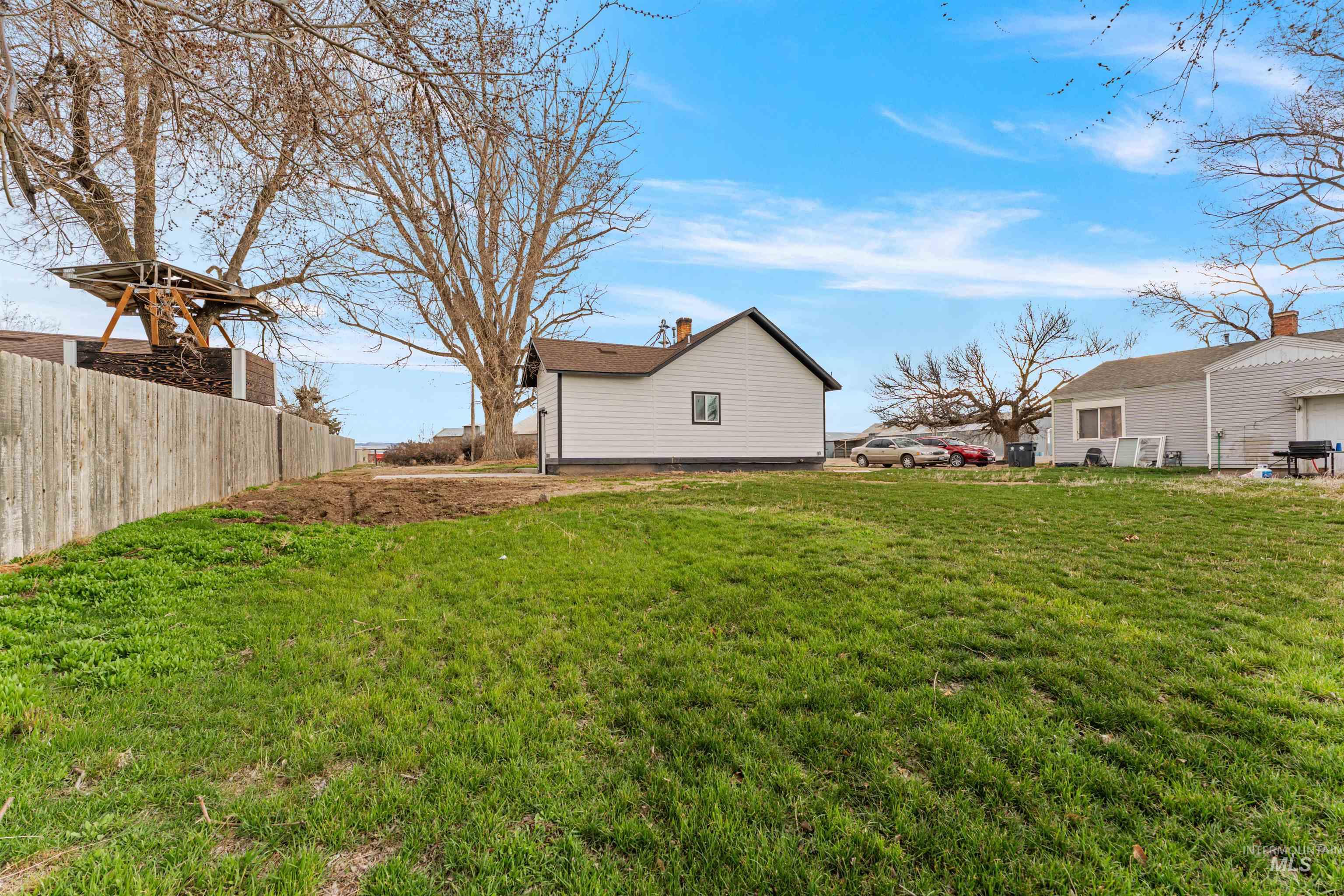 203 Boyd Street E, Murtaugh, Idaho 83344, 3 Bedrooms, 1 Bathroom, Residential For Sale, Price $255,000, 98978131