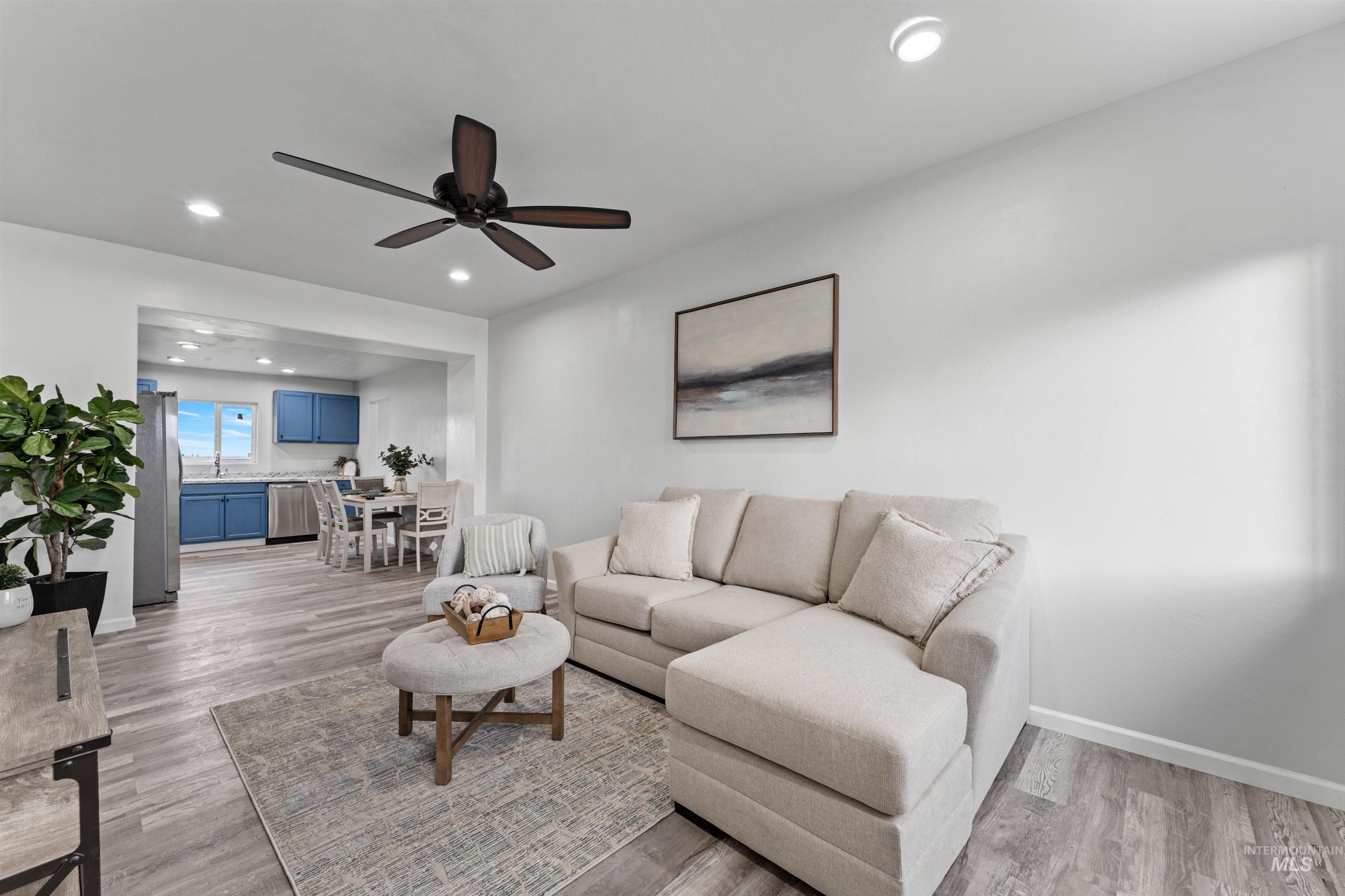 203 Boyd Street E, Murtaugh, Idaho 83344, 3 Bedrooms, 1 Bathroom, Residential For Sale, Price $255,000, 98978131