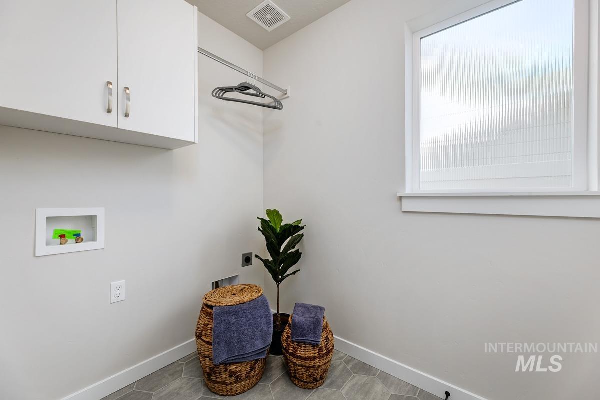 1773 E Hadler St., Meridian, Idaho 83642, 3 Bedrooms, 2 Bathrooms, Residential For Sale, Price $482,800,MLS 98978133