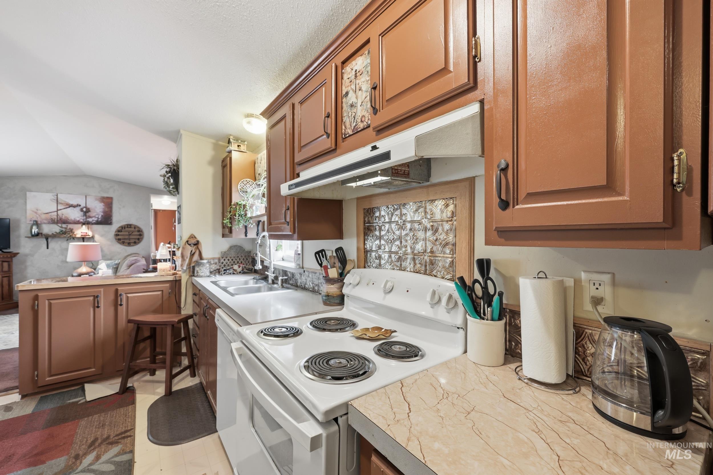 558 Silver City Dr, Boise, Idaho 83714, 2 Bedrooms, 2 Bathrooms, Residential For Sale, Price $39,900,MLS 98978134