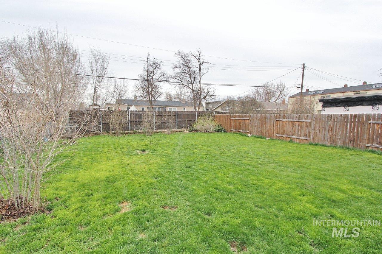 3885 W Pershing, Boise, Idaho 83705, 2 Bedrooms, 1 Bathroom, Rental For Rent, Price $1,385,MLS 98978135