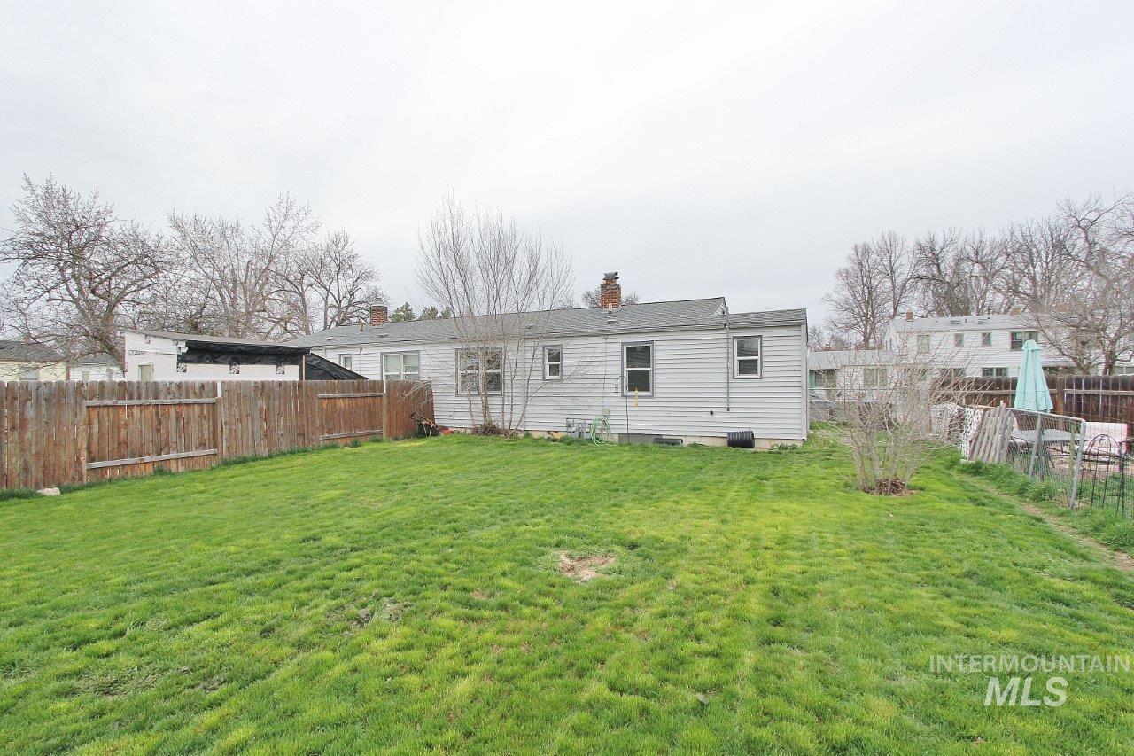 3885 W Pershing, Boise, Idaho 83705, 2 Bedrooms, 1 Bathroom, Rental For Rent, Price $1,385,MLS 98978135
