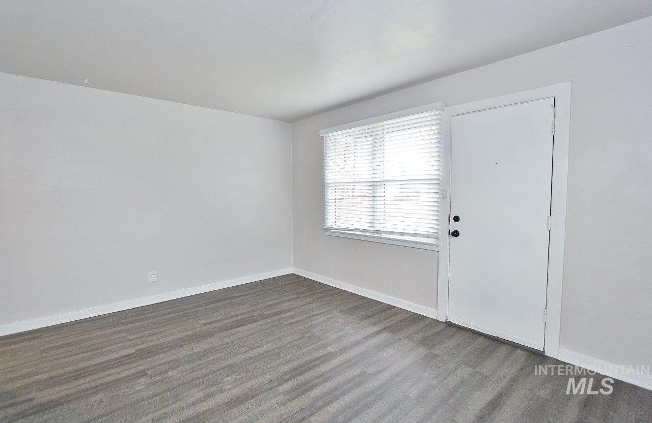 3885 W Pershing, Boise, Idaho 83705, 2 Bedrooms, 1 Bathroom, Rental For Rent, Price $1,385,MLS 98978135