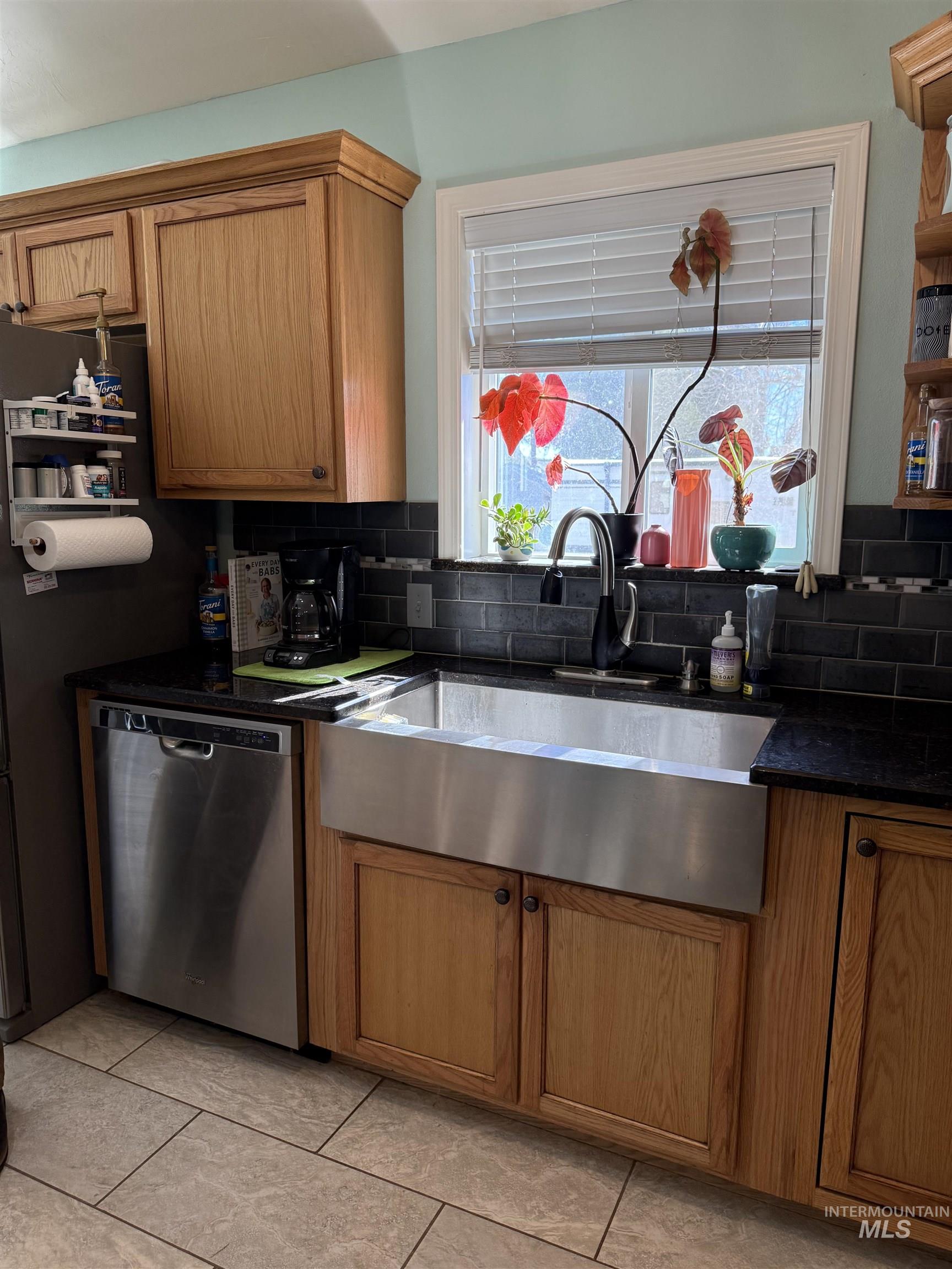 273 W Snake River Ave, Glenns Ferry, Idaho 83623, 3 Bedrooms, 2 Bathrooms, Residential For Sale, Price $379,000,MLS 98978136