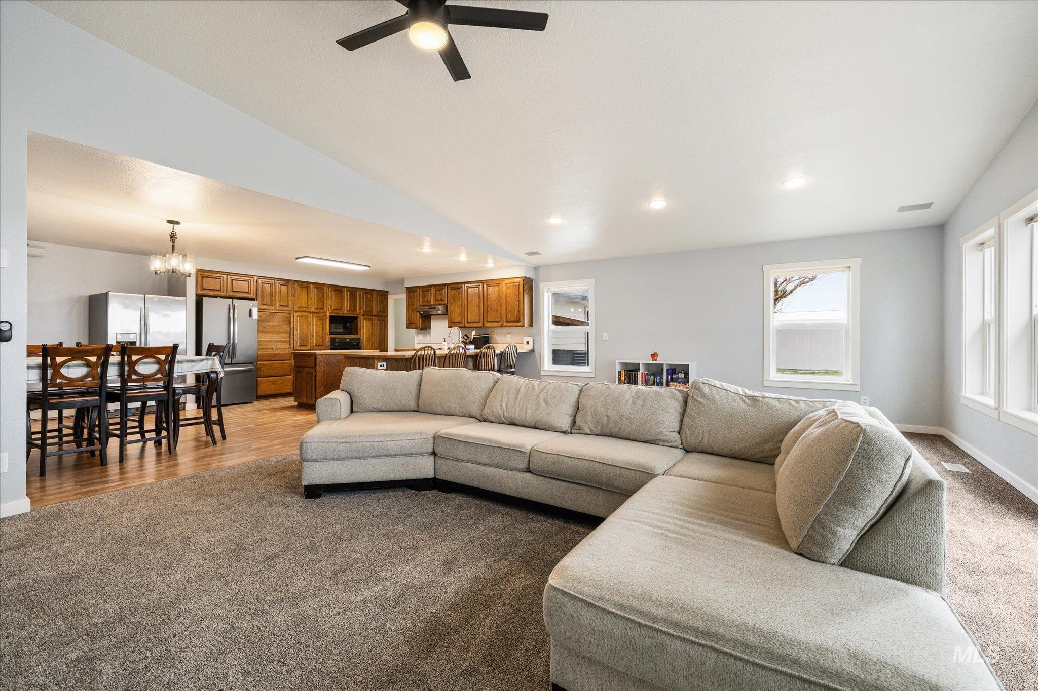 15032 Hollow Rd, Caldwell, Idaho 83607, 5 Bedrooms, 3 Bathrooms, Residential For Sale, Price $825,000, 98978138