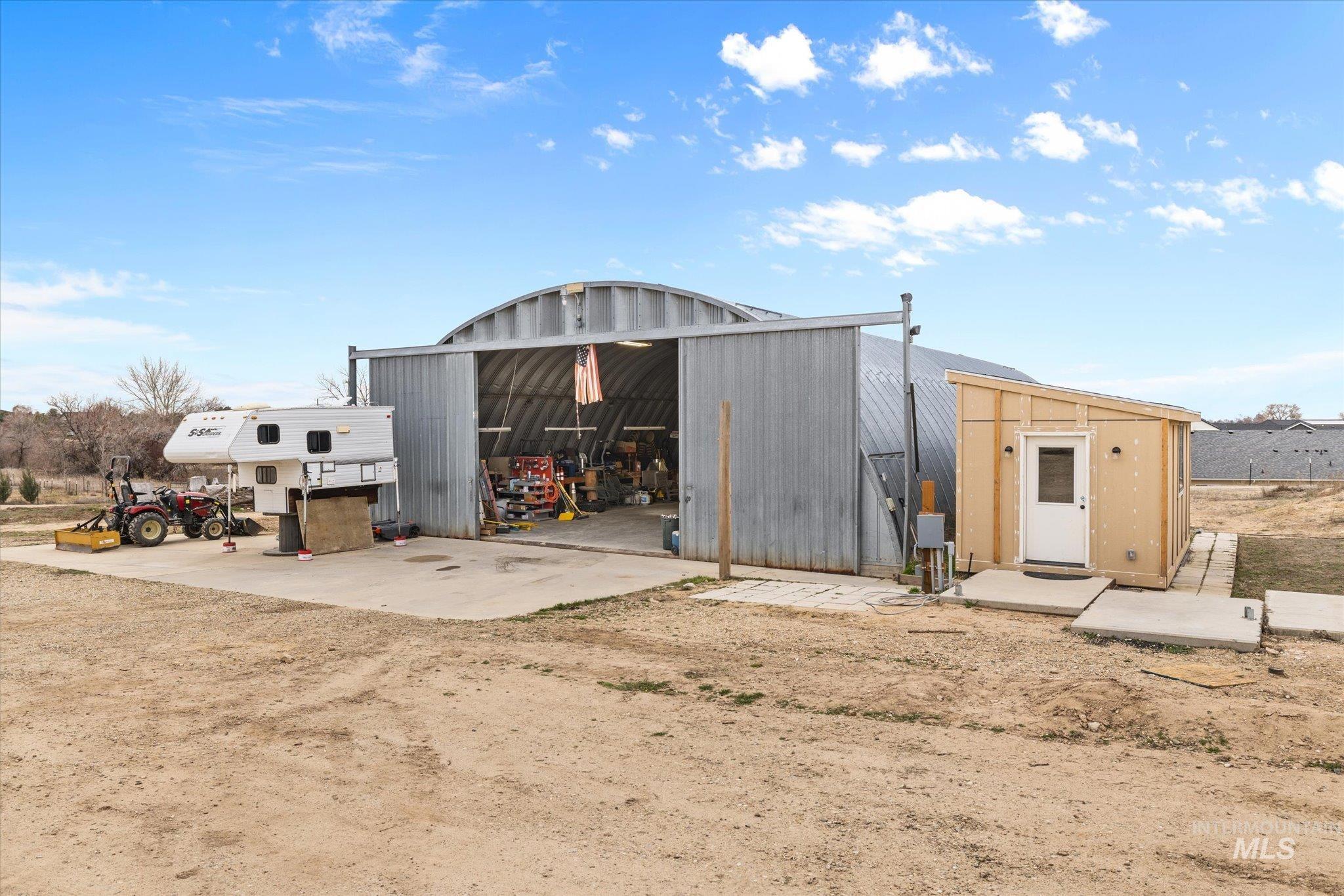 15032 Hollow Rd, Caldwell, Idaho 83607, 5 Bedrooms, 3 Bathrooms, Residential For Sale, Price $825,000, 98978138