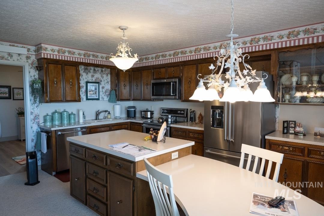 549 W 800 South, Burley, Idaho 83318, 7 Bedrooms, 2 Bathrooms, Residential For Sale, Price $624,750, 98978139