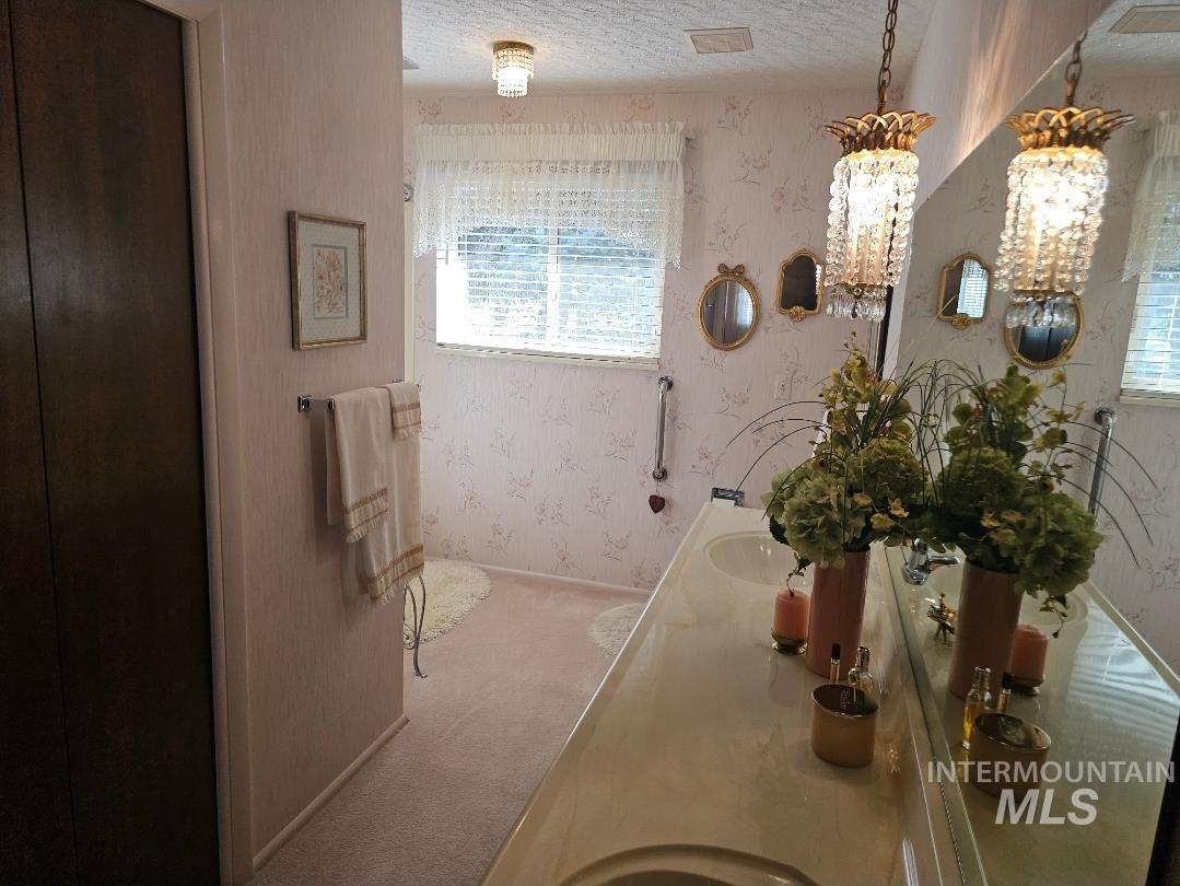 549 W 800 South, Burley, Idaho 83318, 7 Bedrooms, 2 Bathrooms, Residential For Sale, Price $624,750, 98978139