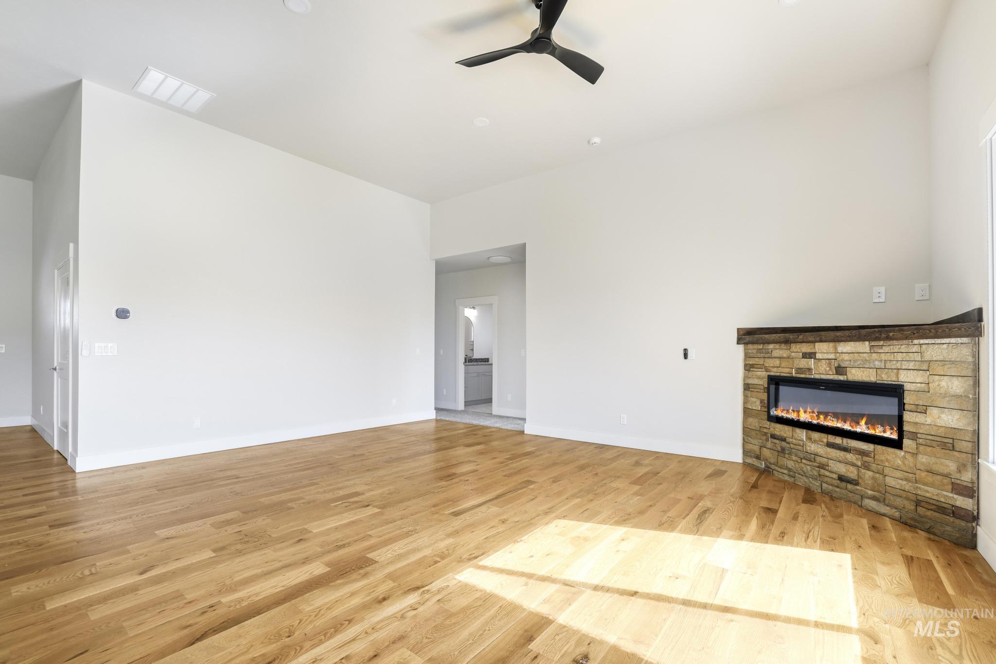 2513 Van Gogh, Twin Falls, Idaho 83301, 4 Bedrooms, 2.5 Bathrooms, Residential For Sale, Price $815,000, 98978140