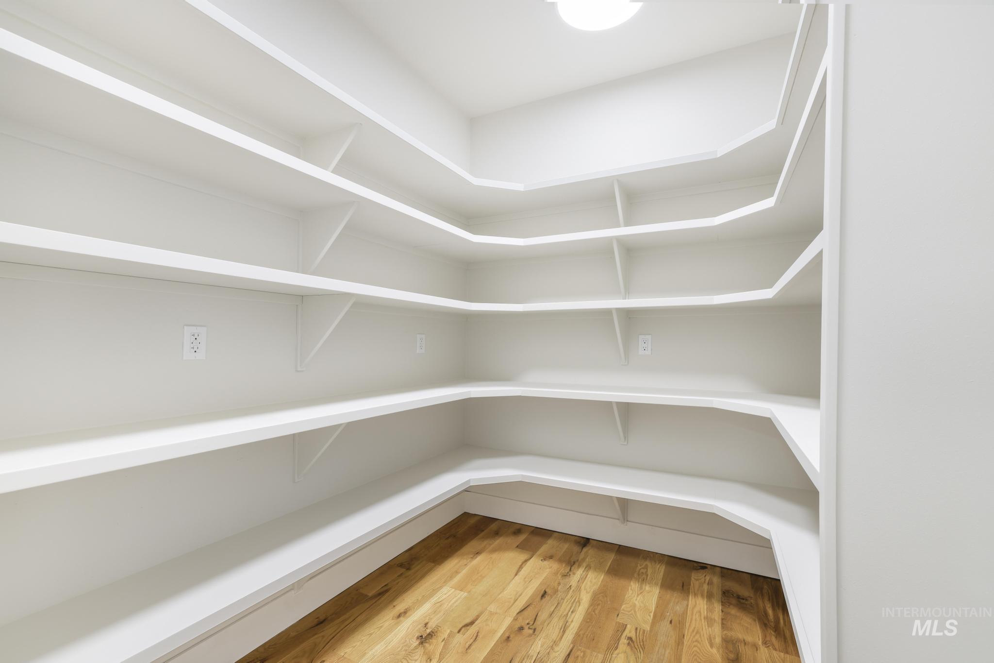 2513 Van Gogh, Twin Falls, Idaho 83301, 4 Bedrooms, 2.5 Bathrooms, Residential For Sale, Price $815,000, 98978140