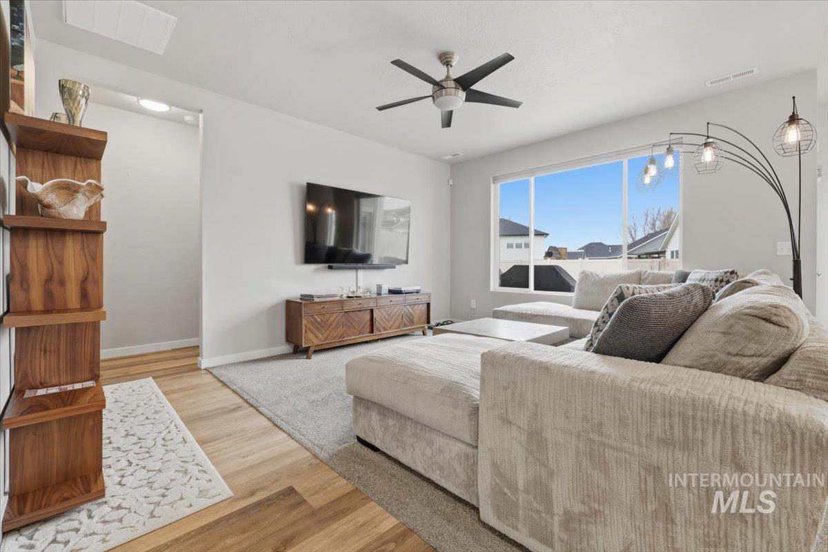 11442 W Allegro St, Nampa, Idaho 83651, 3 Bedrooms, 2 Bathrooms, Residential For Sale, Price $455,000,MLS 98978142