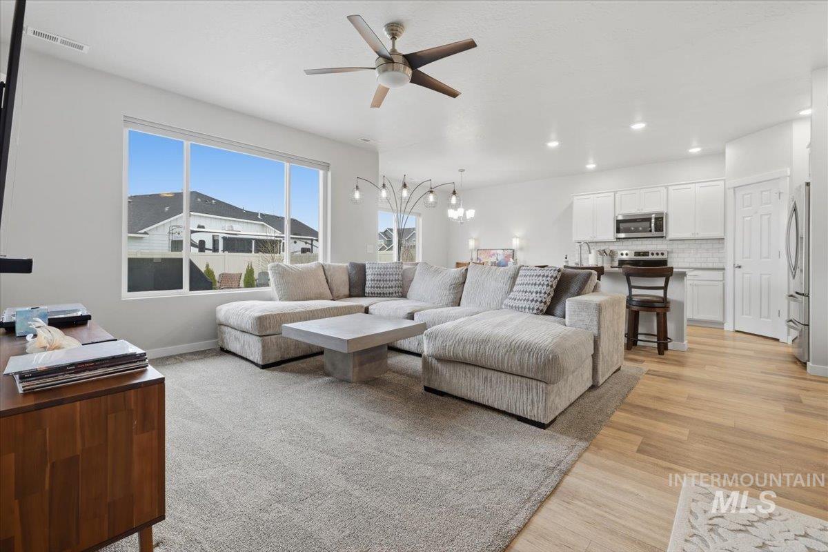 11442 W Allegro St, Nampa, Idaho 83651, 3 Bedrooms, 2 Bathrooms, Residential For Sale, Price $455,000,MLS 98978142