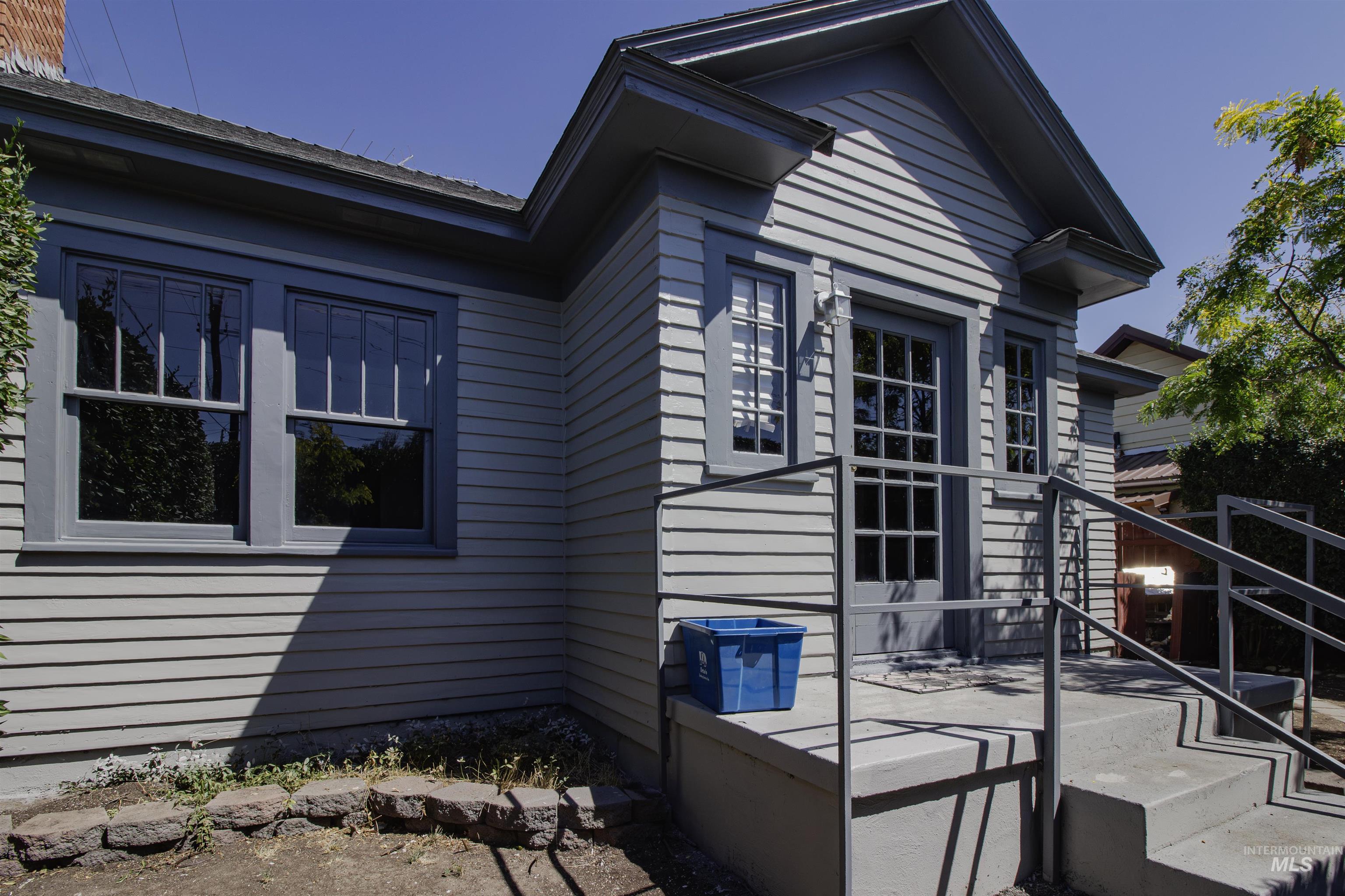 161 SE 5th Ave., Ontario, Oregon 97914, 2 Bedrooms, 1 Bathroom, Residential For Sale, Price $265,000, 98978143