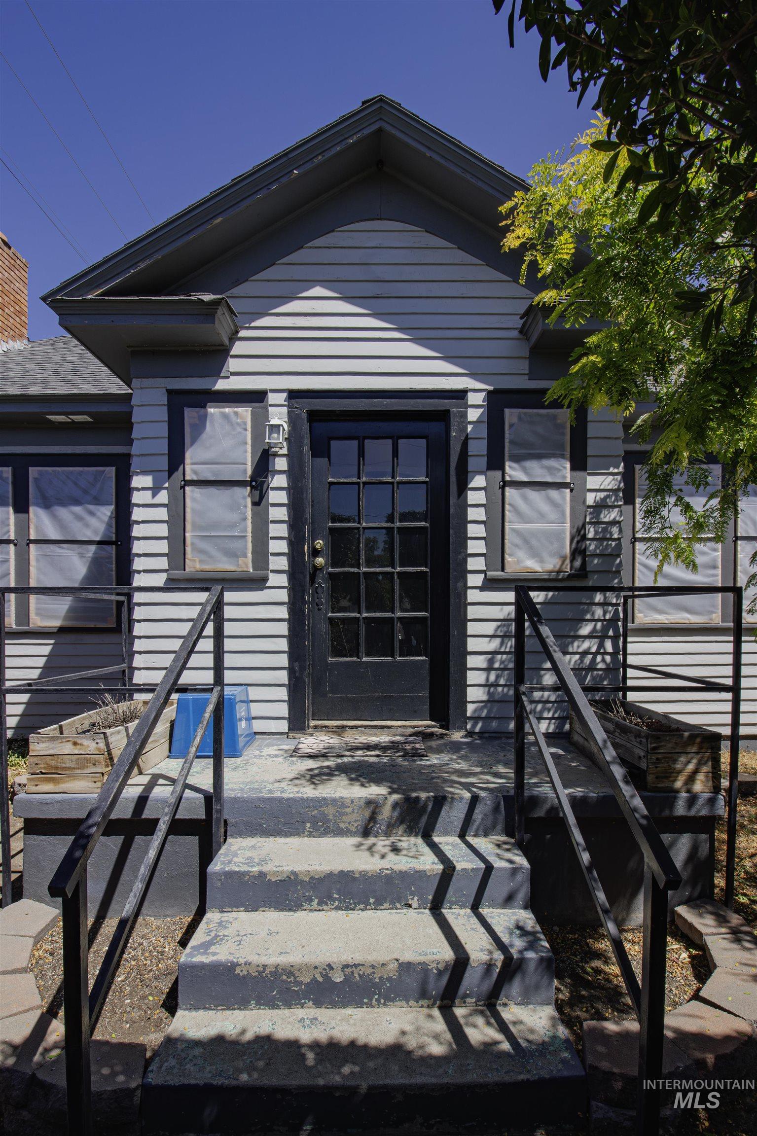 161 SE 5th Avenue, Ontario, Idaho 97914, Business/Commercial For Sale, Price $265,000,MLS 98978144