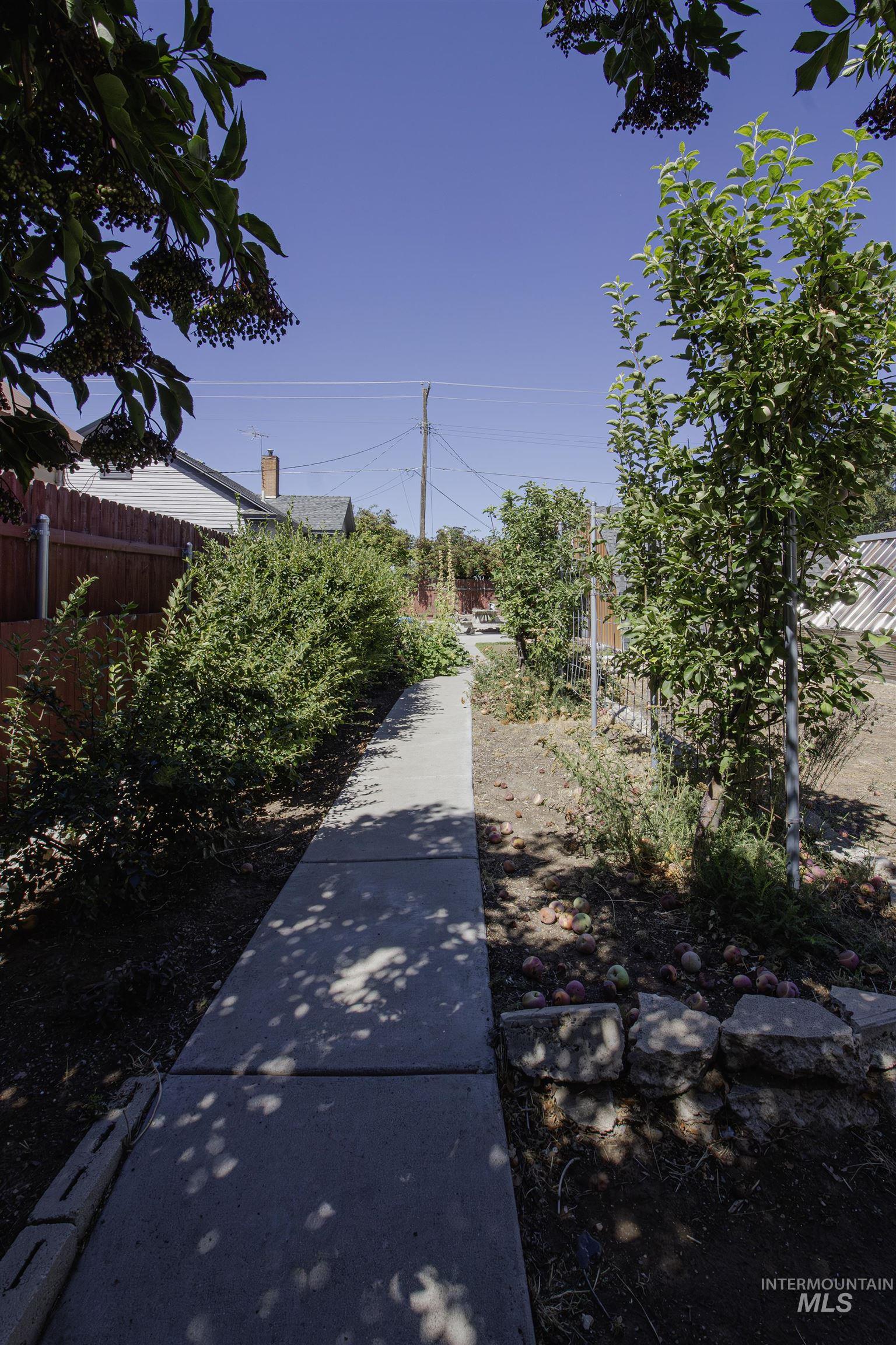 161 SE 5th Avenue, Ontario, Idaho 97914, Business/Commercial For Sale, Price $265,000,MLS 98978144