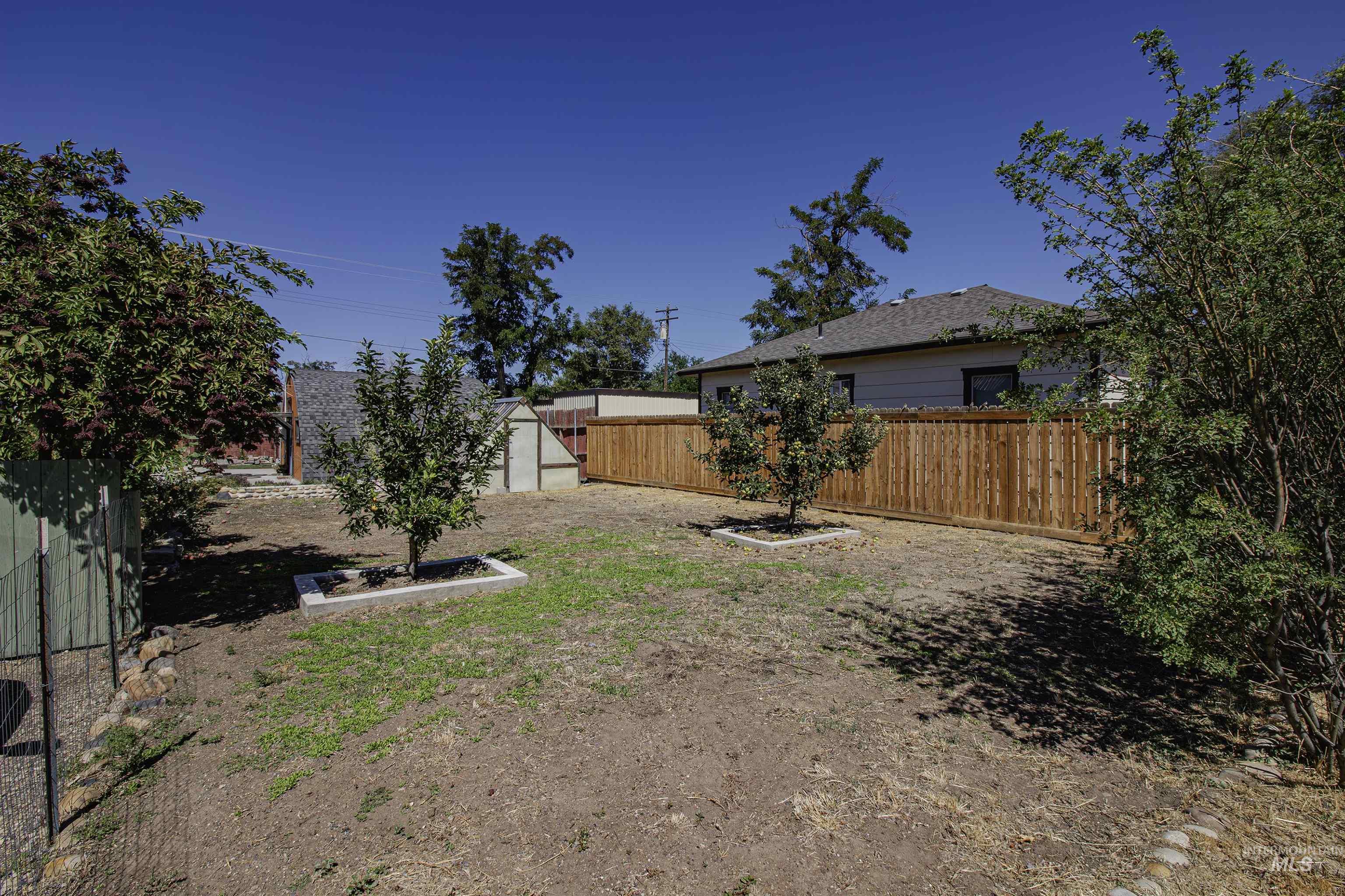 161 SE 5th Avenue, Ontario, Idaho 97914, Business/Commercial For Sale, Price $265,000,MLS 98978144