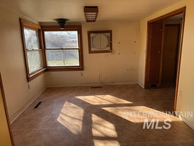 2580 Schweizer Rd, Nyssa, Oregon 97913, 3 Bedrooms, 2 Bathrooms, Farm & Ranch For Sale, Price $979,900,MLS 98978145