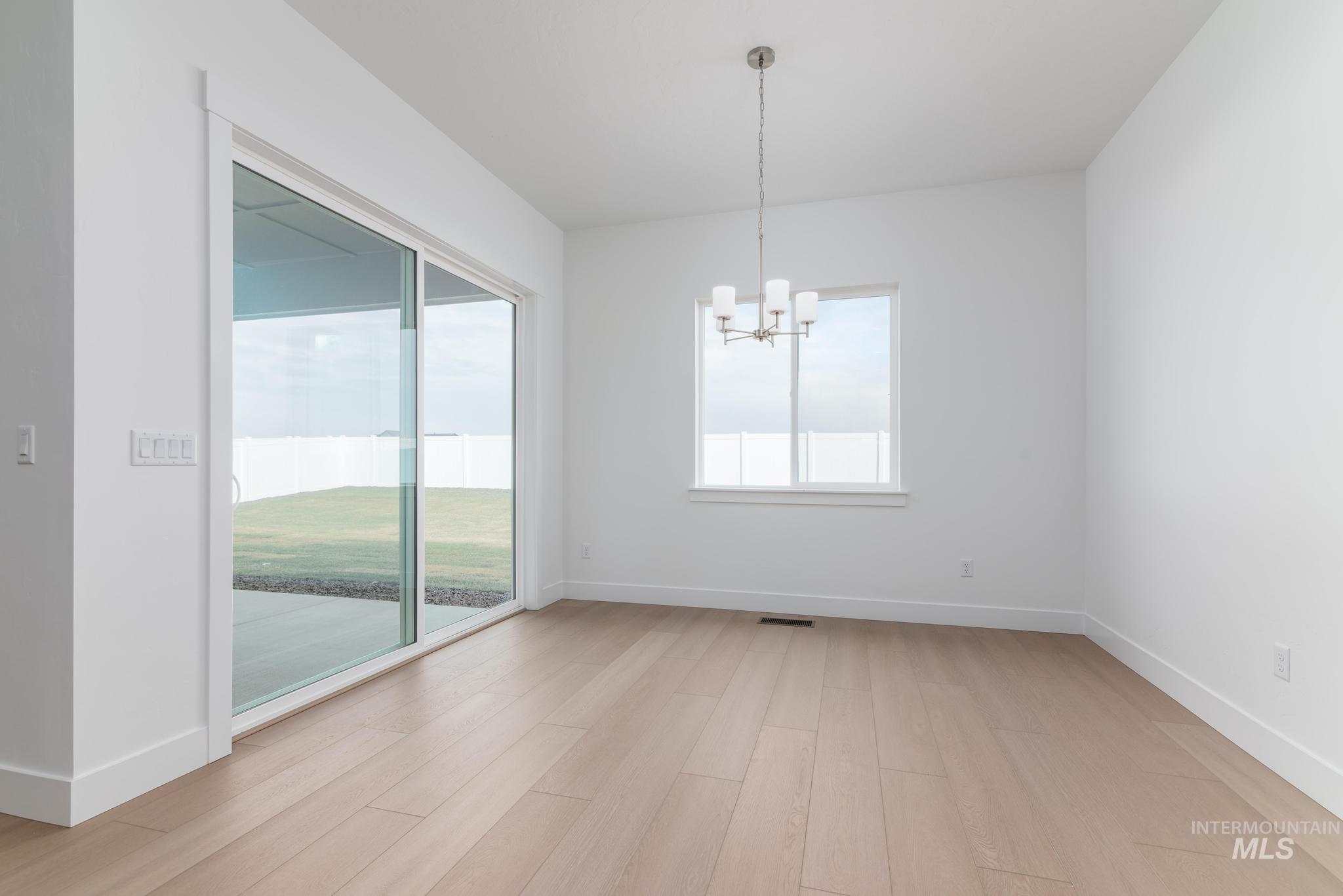 1204 W Switchgrass Dr., Meridian, Idaho 83642, 4 Bedrooms, 3 Bathrooms, Residential For Sale, Price $679,000, 98978147