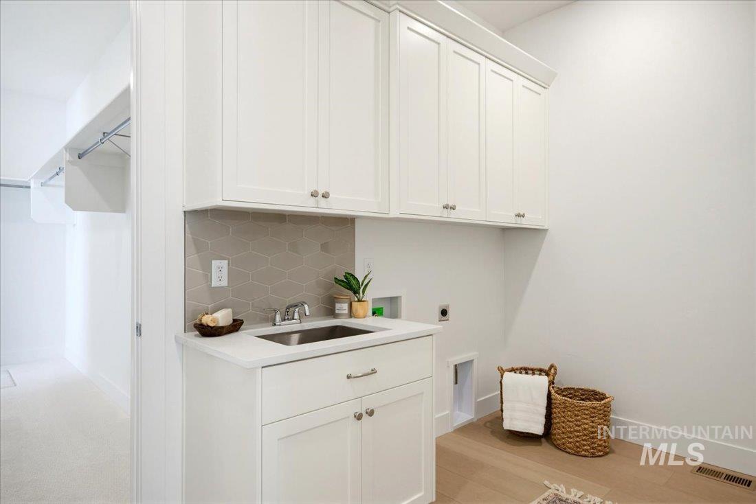 1204 W Switchgrass Dr., Meridian, Idaho 83642, 4 Bedrooms, 3 Bathrooms, Residential For Sale, Price $674,000,MLS 98978147