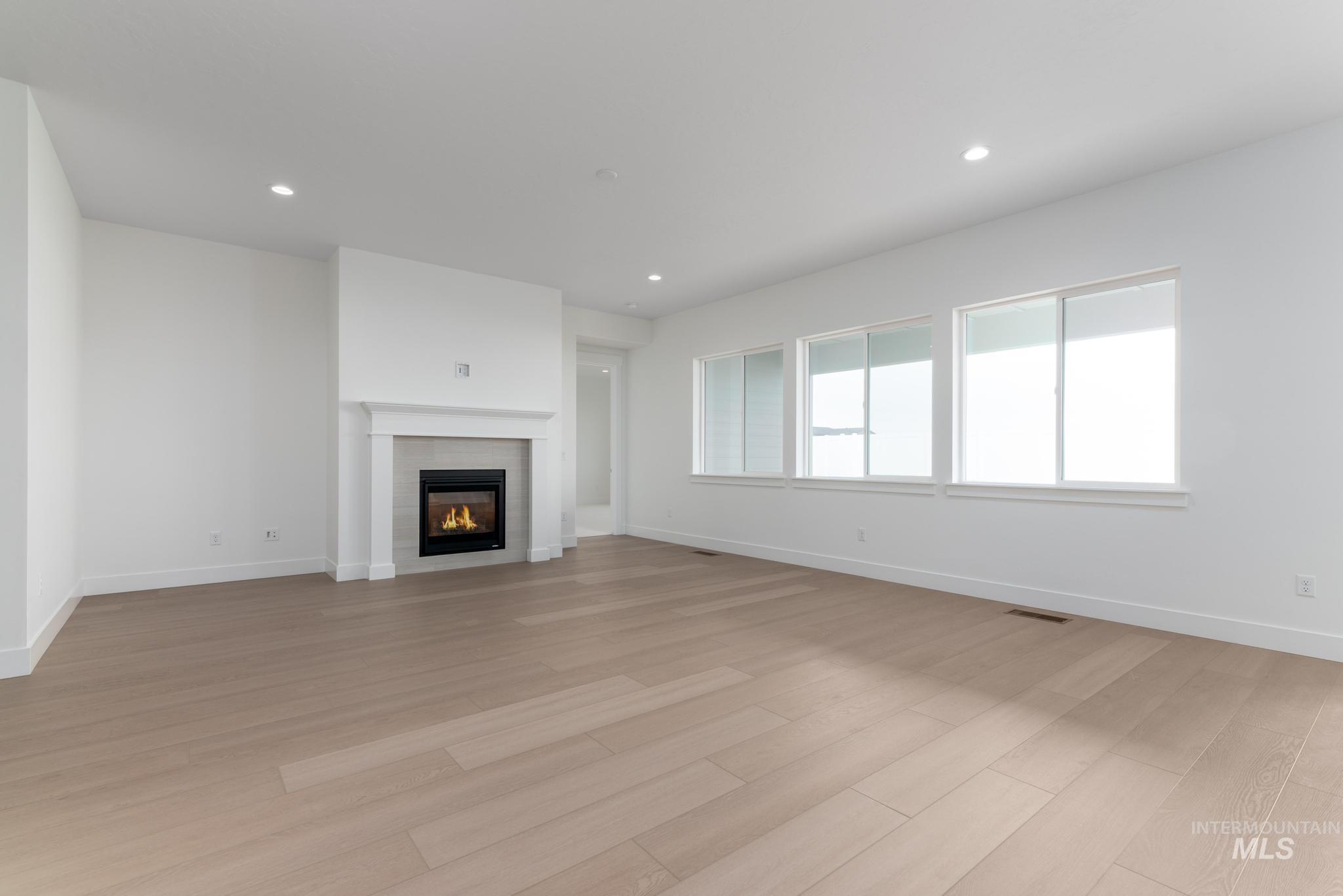 1204 W Switchgrass Dr., Meridian, Idaho 83642, 4 Bedrooms, 3 Bathrooms, Residential For Sale, Price $679,000, 98978147