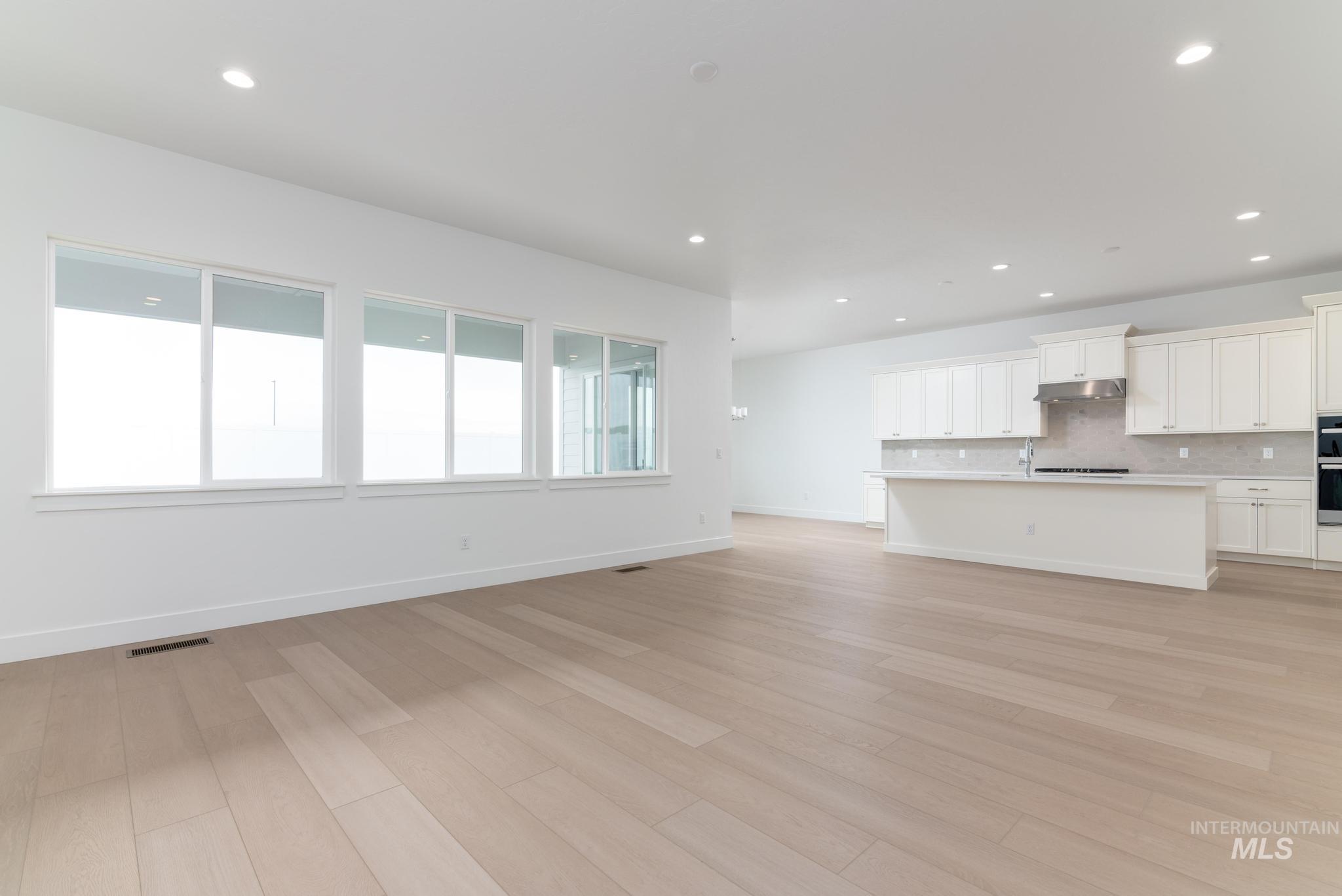 1204 W Switchgrass Dr., Meridian, Idaho 83642, 4 Bedrooms, 3 Bathrooms, Residential For Sale, Price $679,000, 98978147