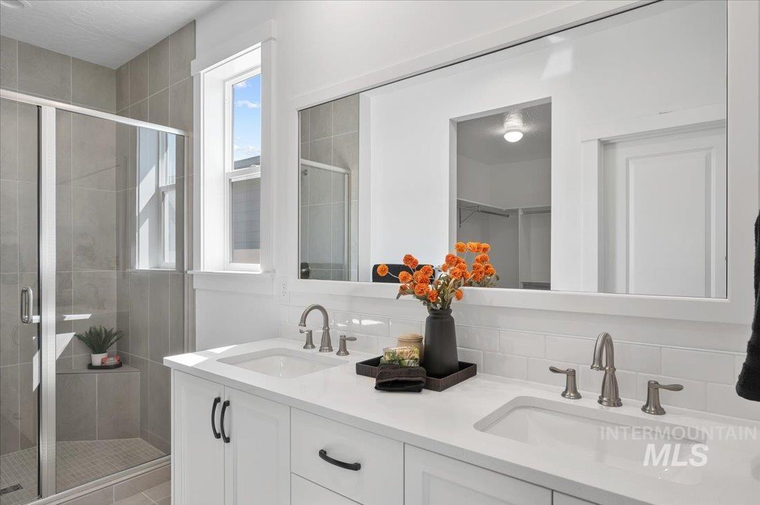 2573 N Morehouse Ave, Eagle, Idaho 83616, 3 Bedrooms, 2 Bathrooms, Residential For Sale, Price $599,000, 98978149