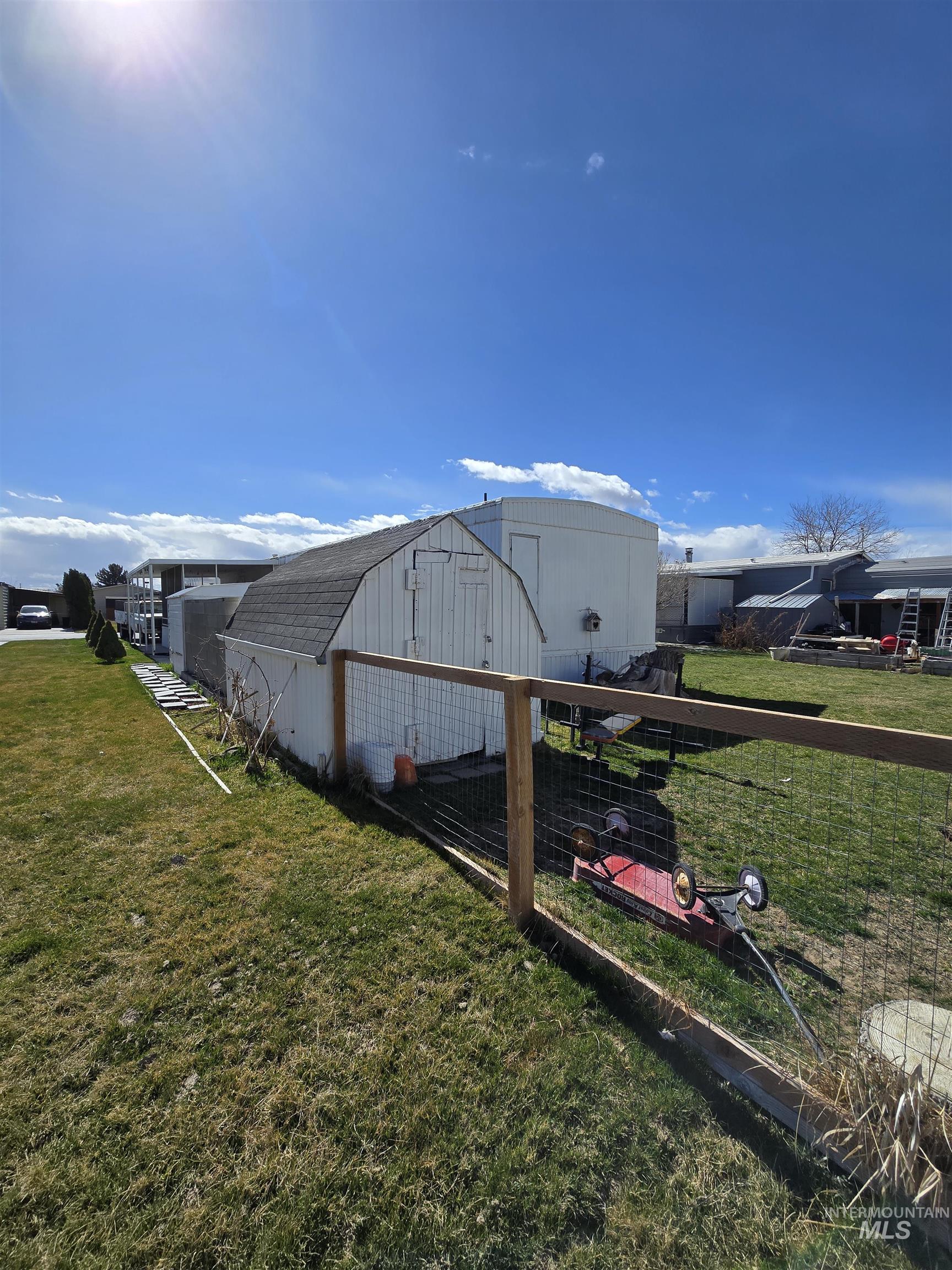 1605 Grandview Dr, Twin Falls, Idaho 83301, 2 Bedrooms, 2 Bathrooms, Residential For Sale, Price $50,000, 98978151