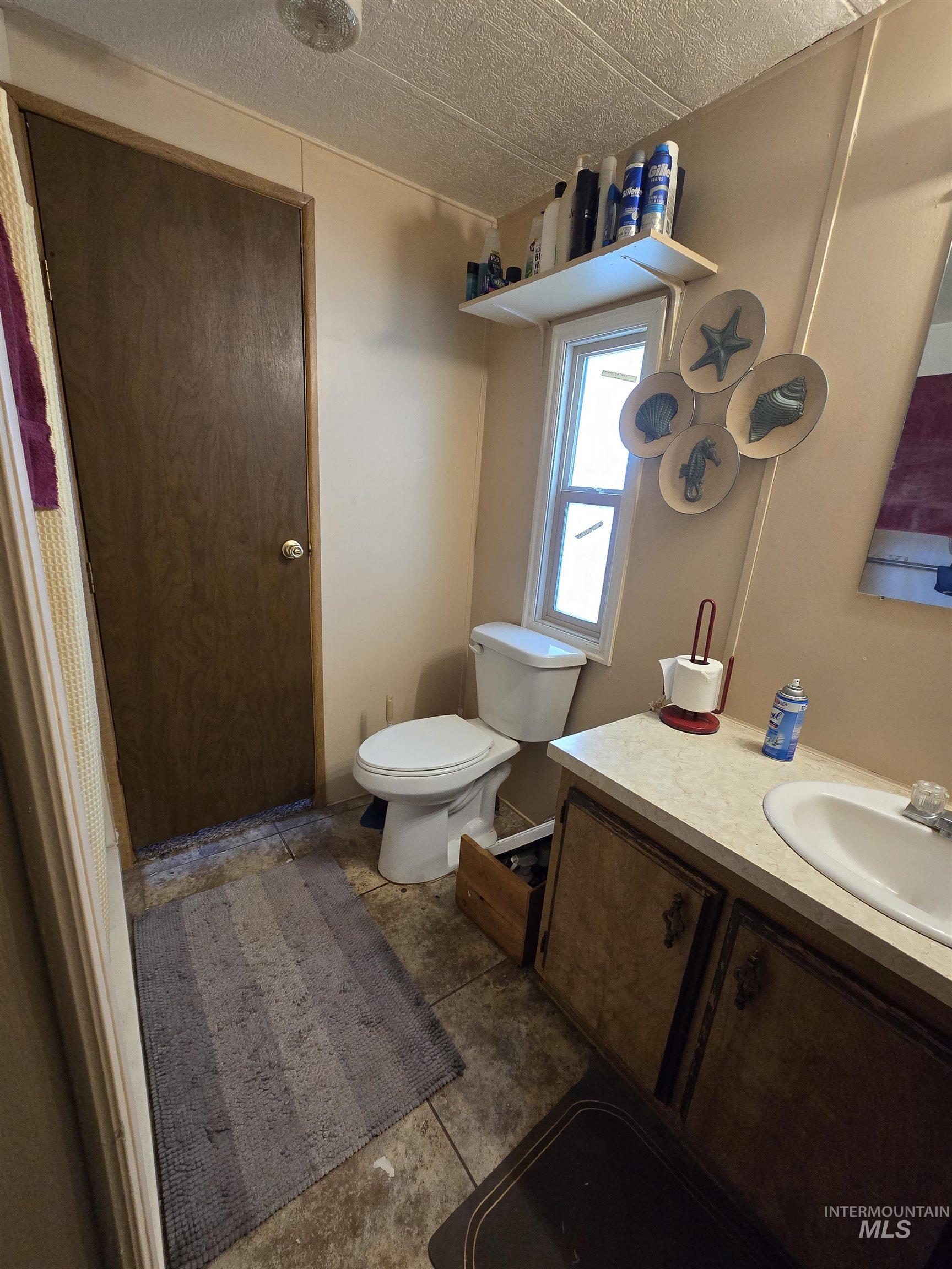 1605 Grandview Dr, Twin Falls, Idaho 83301, 2 Bedrooms, 2 Bathrooms, Residential For Sale, Price $50,000, 98978151