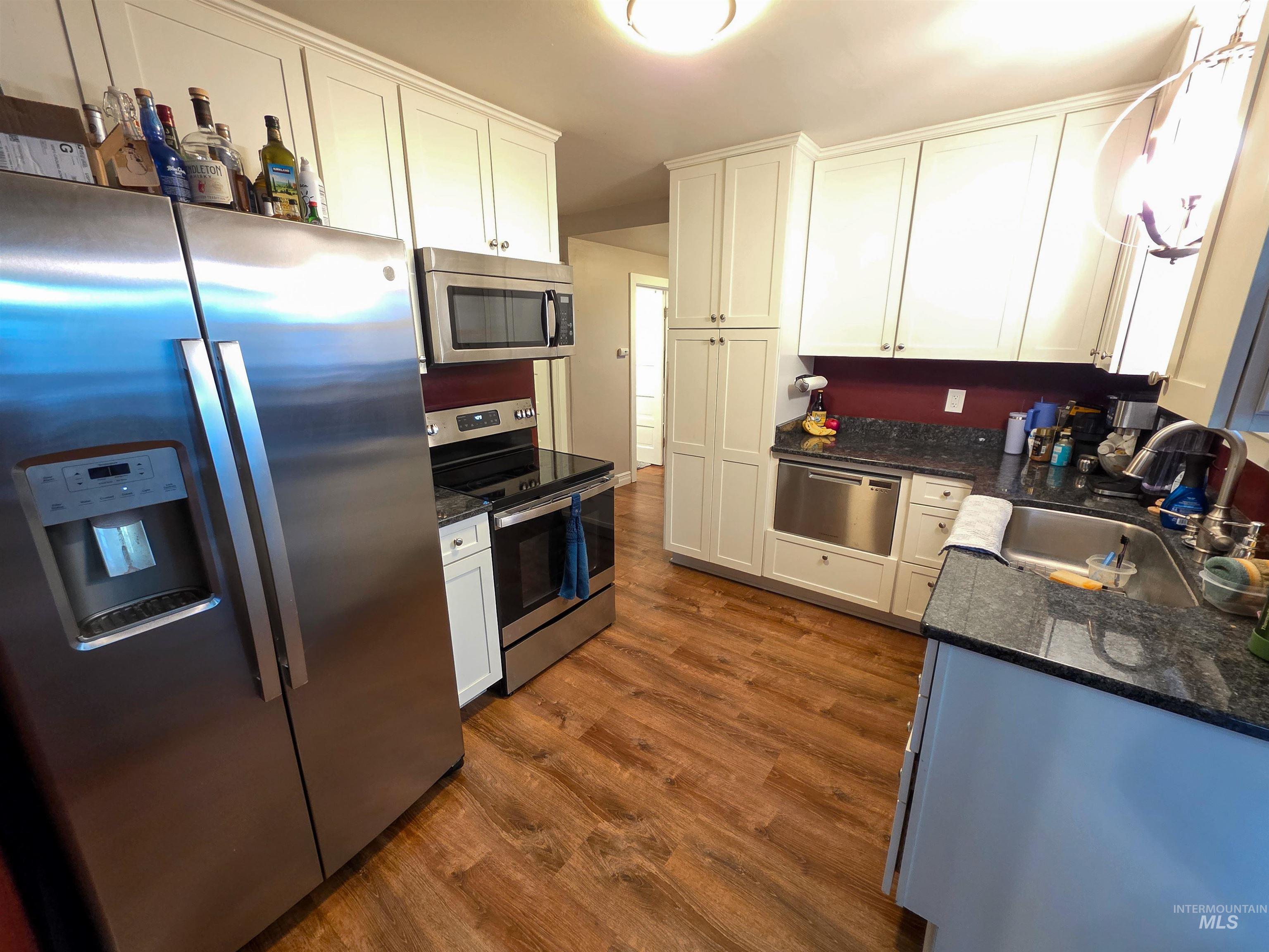 1212 7th Street, Clarkston, Washington 99403, 2 Bedrooms, 1 Bathroom, Residential For Sale, Price $319,999, 98978154