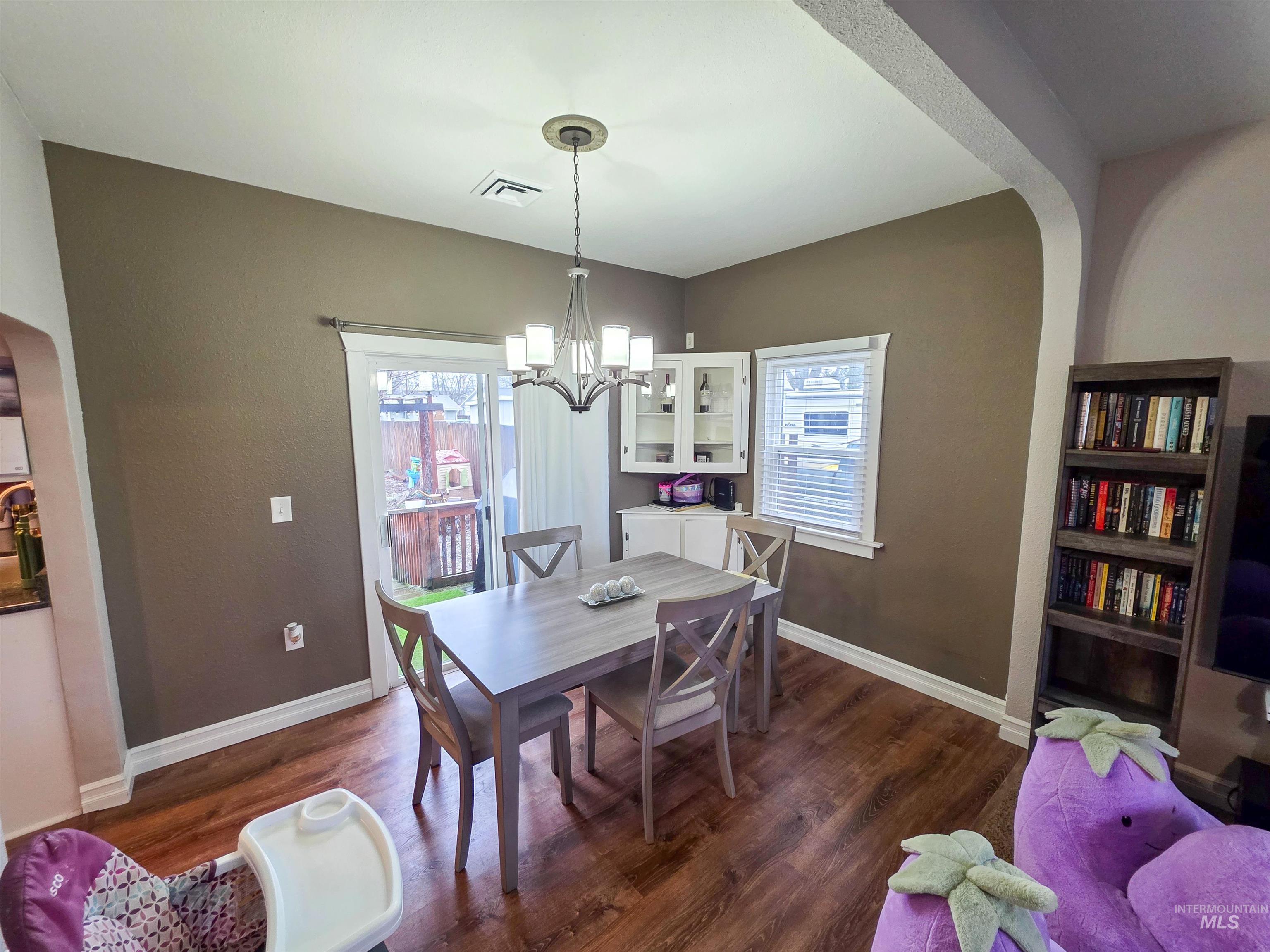 1212 7th Street, Clarkston, Washington 99403, 2 Bedrooms, 1 Bathroom, Residential For Sale, Price $319,999, 98978154