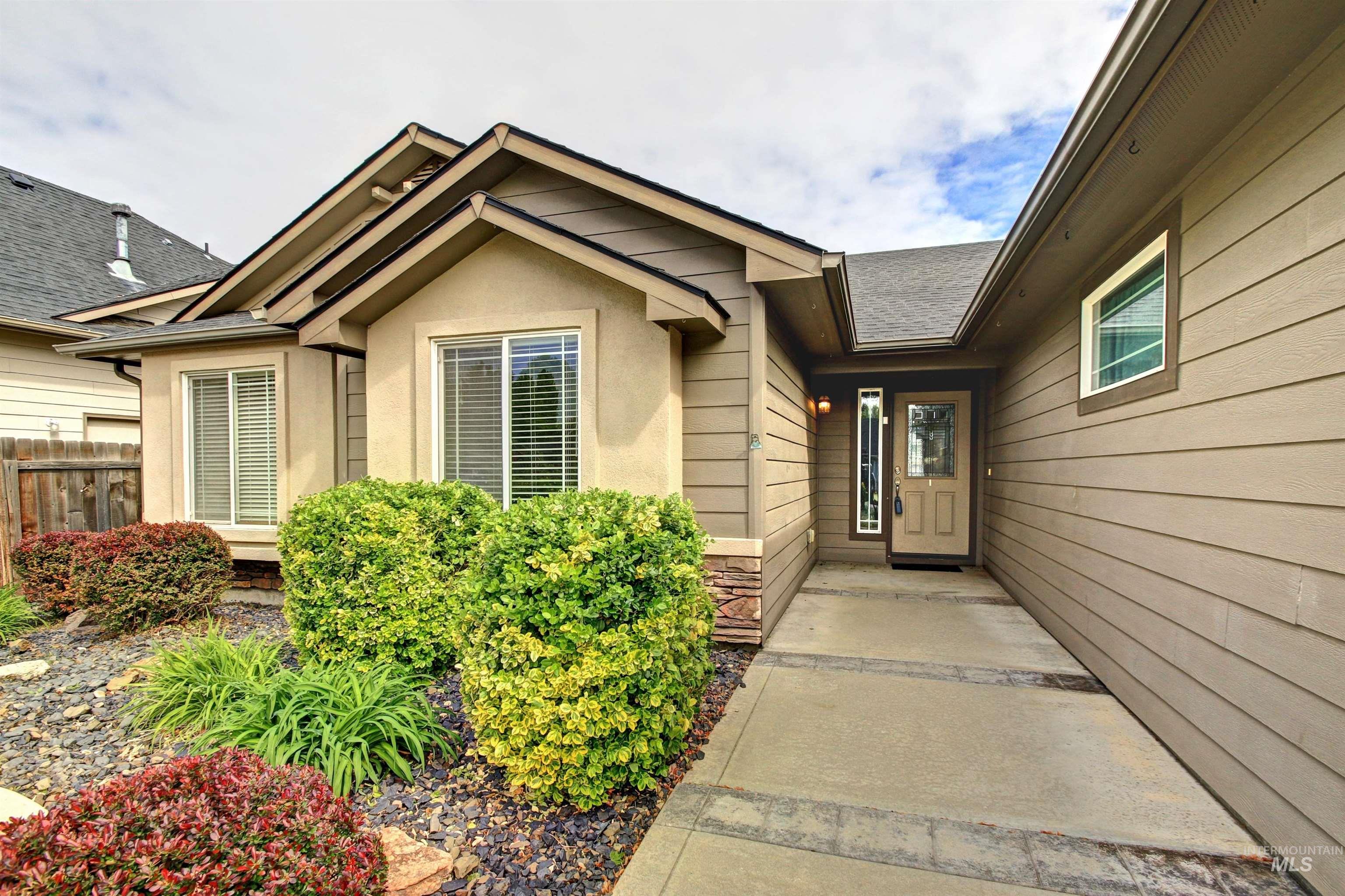 2276 E Summer Dawn Dr., Meridian, Idaho 83646, 4 Bedrooms, 2 Bathrooms, Residential For Sale, Price $489,800,MLS 98978155