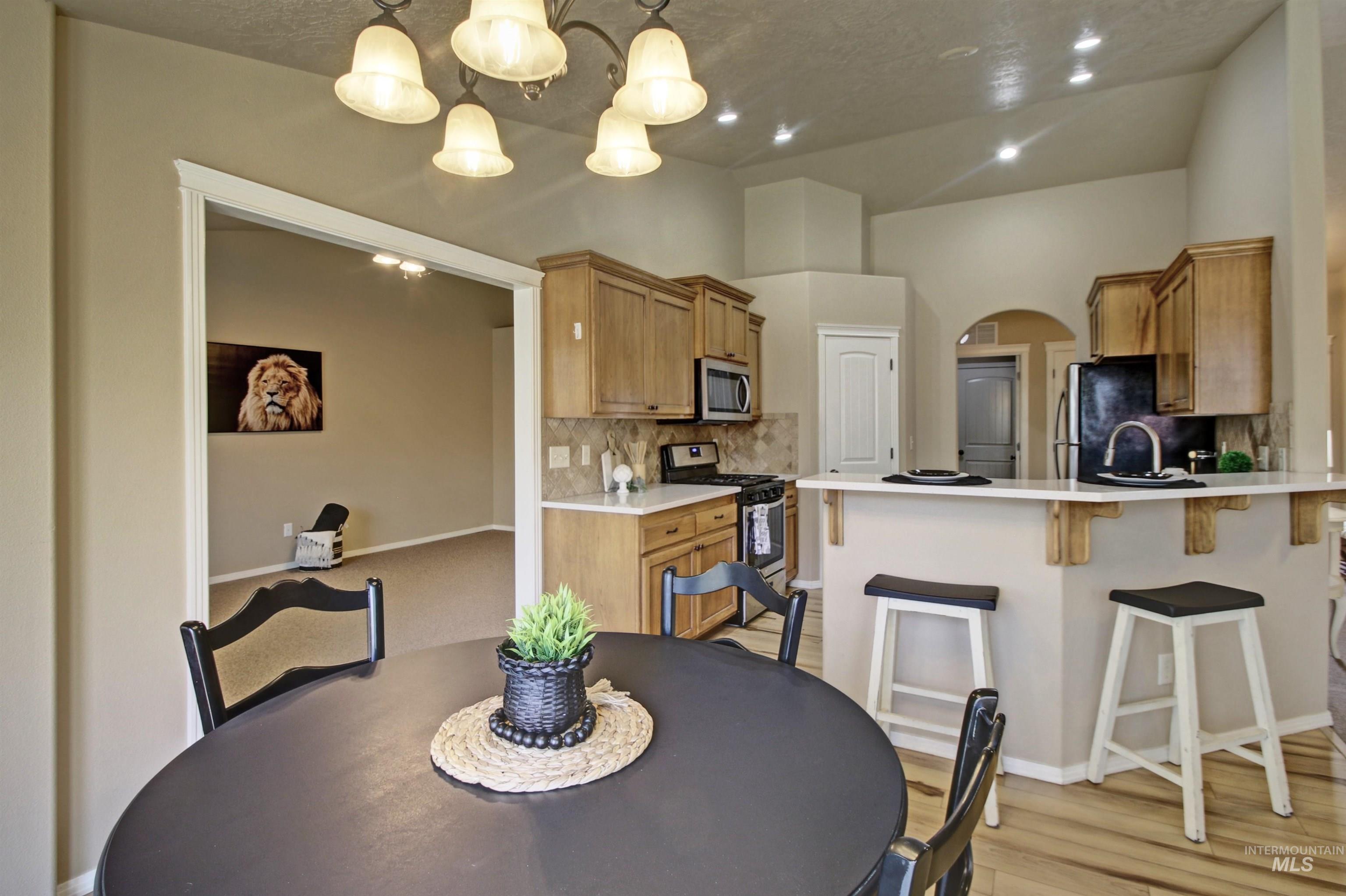 2276 E Summer Dawn Dr., Meridian, Idaho 83646, 4 Bedrooms, 2 Bathrooms, Residential For Sale, Price $489,800,MLS 98978155