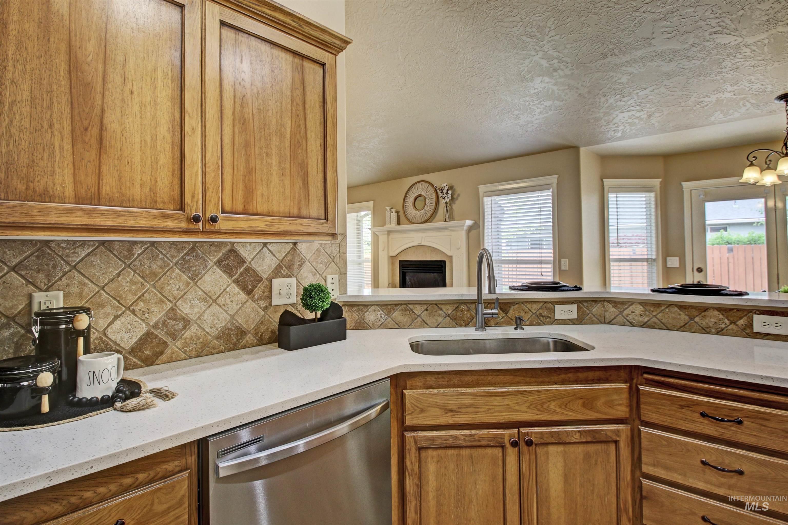 2276 E Summer Dawn Dr., Meridian, Idaho 83646, 4 Bedrooms, 2 Bathrooms, Residential For Sale, Price $489,800,MLS 98978155