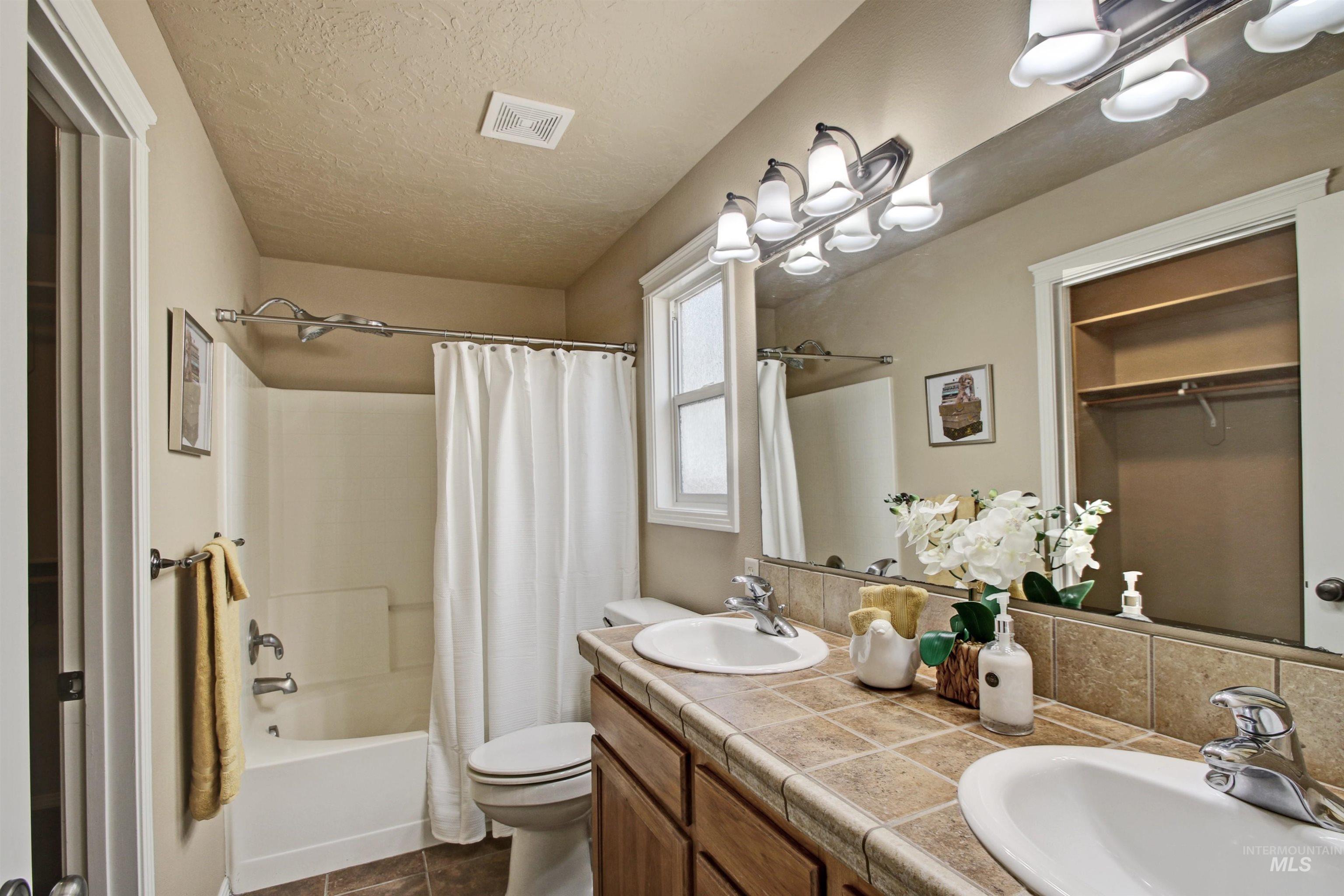 2276 E Summer Dawn Dr., Meridian, Idaho 83646, 4 Bedrooms, 2 Bathrooms, Residential For Sale, Price $489,800,MLS 98978155