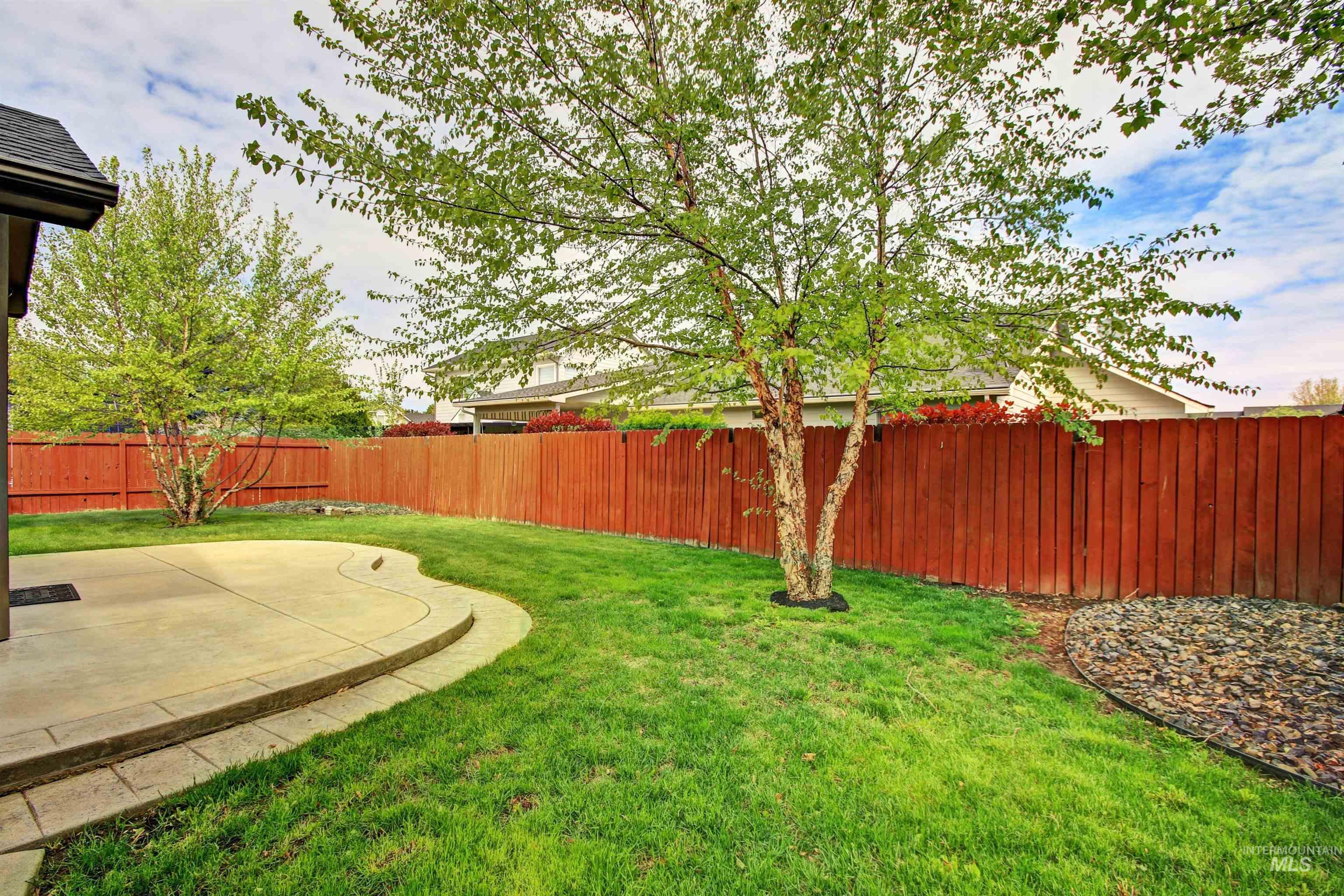 2276 E Summer Dawn Dr., Meridian, Idaho 83646, 4 Bedrooms, 2 Bathrooms, Residential For Sale, Price $489,800,MLS 98978155