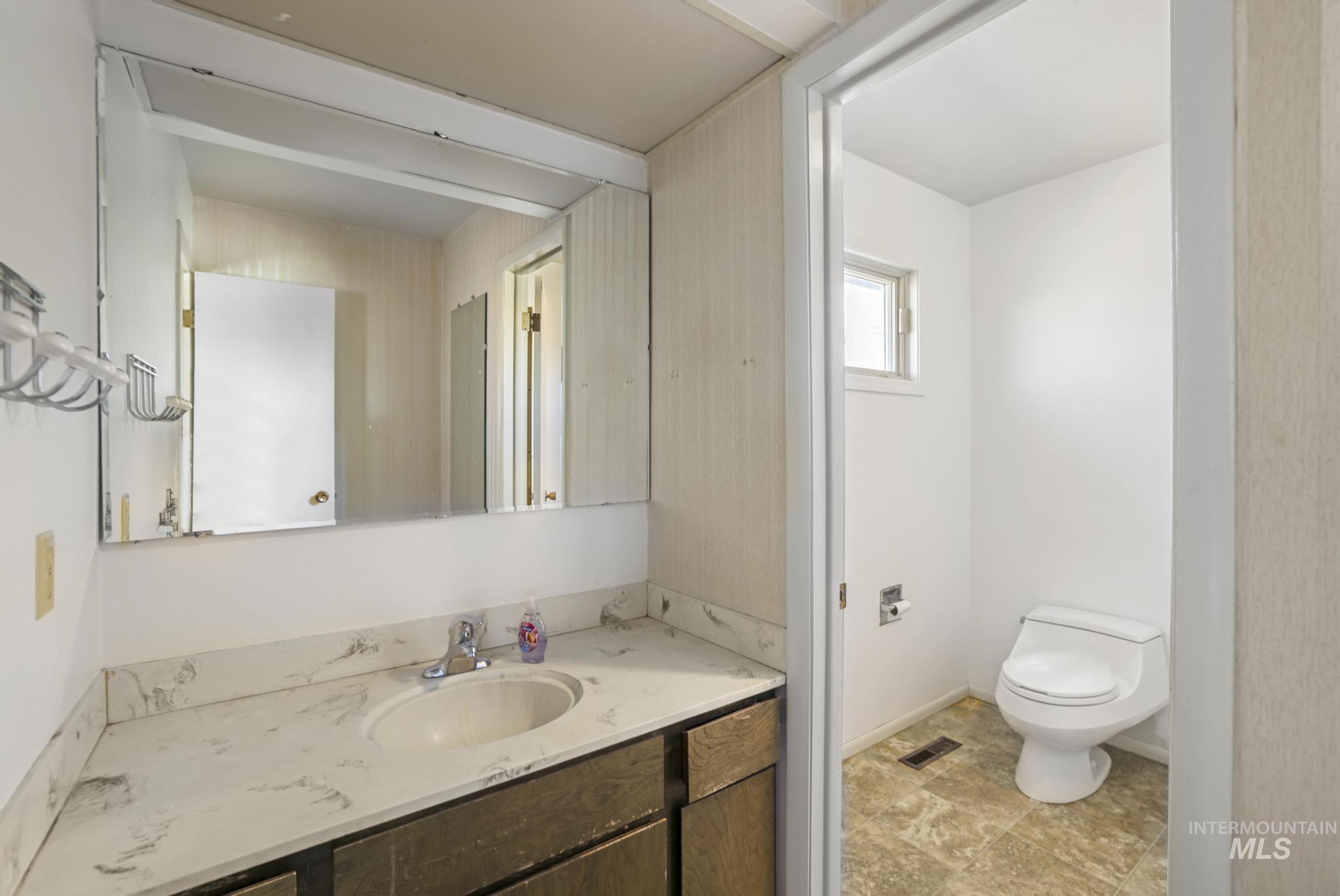 2755 S 900 E, Hagerman, Idaho 83332, 3 Bedrooms, 2 Bathrooms, Residential For Sale, Price $569,900,MLS 98978156