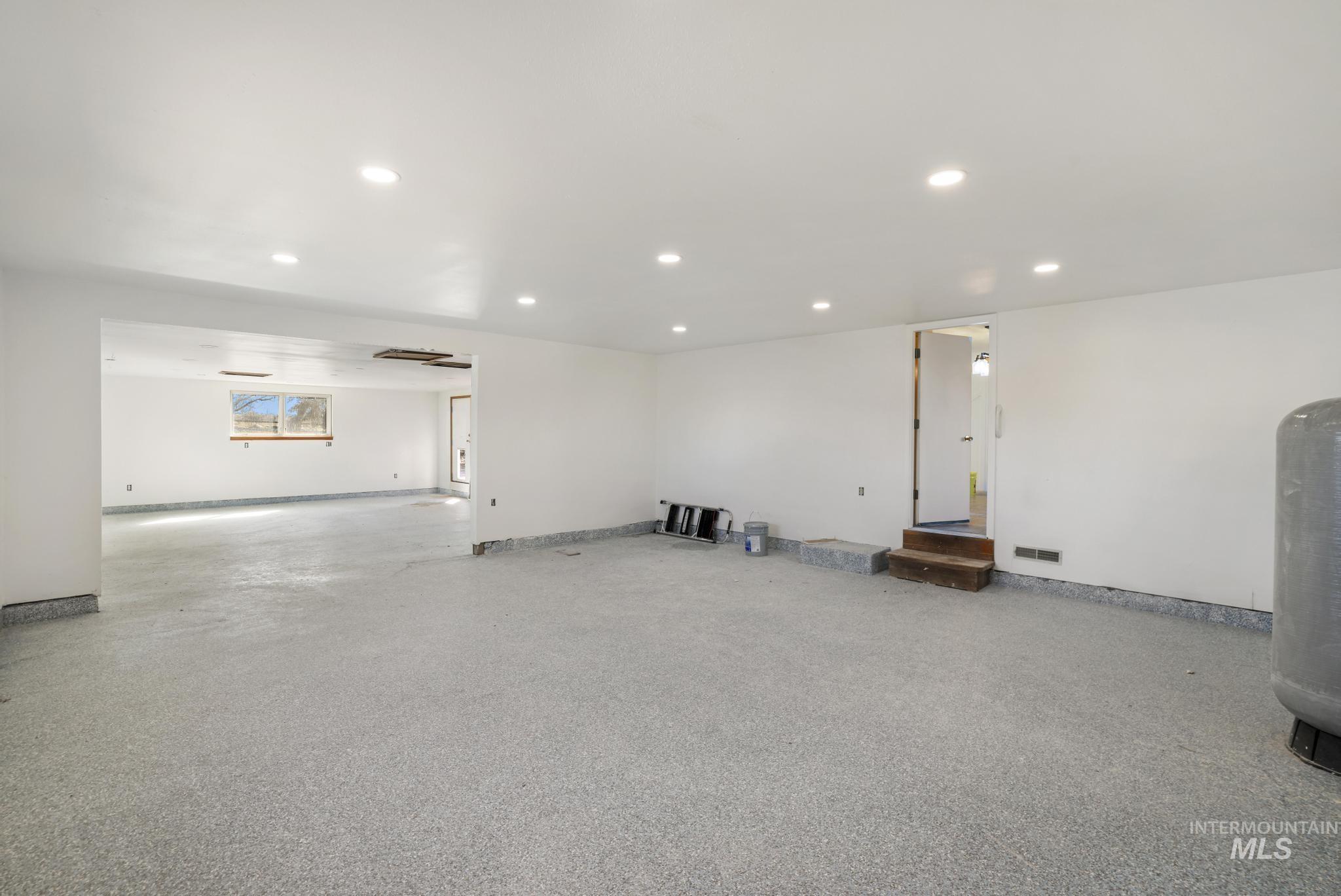 2755 S 900 E, Hagerman, Idaho 83332, 3 Bedrooms, 2 Bathrooms, Residential For Sale, Price $549,900,MLS 98978156