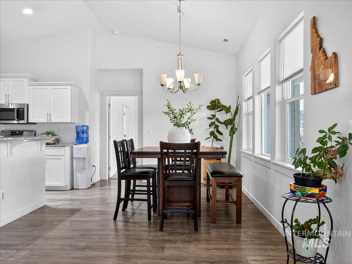 181 S Bing Court, Emmett, Idaho 83617, 4 Bedrooms, 2 Bathrooms, Residential For Sale, Price $495,000,MLS 98978157