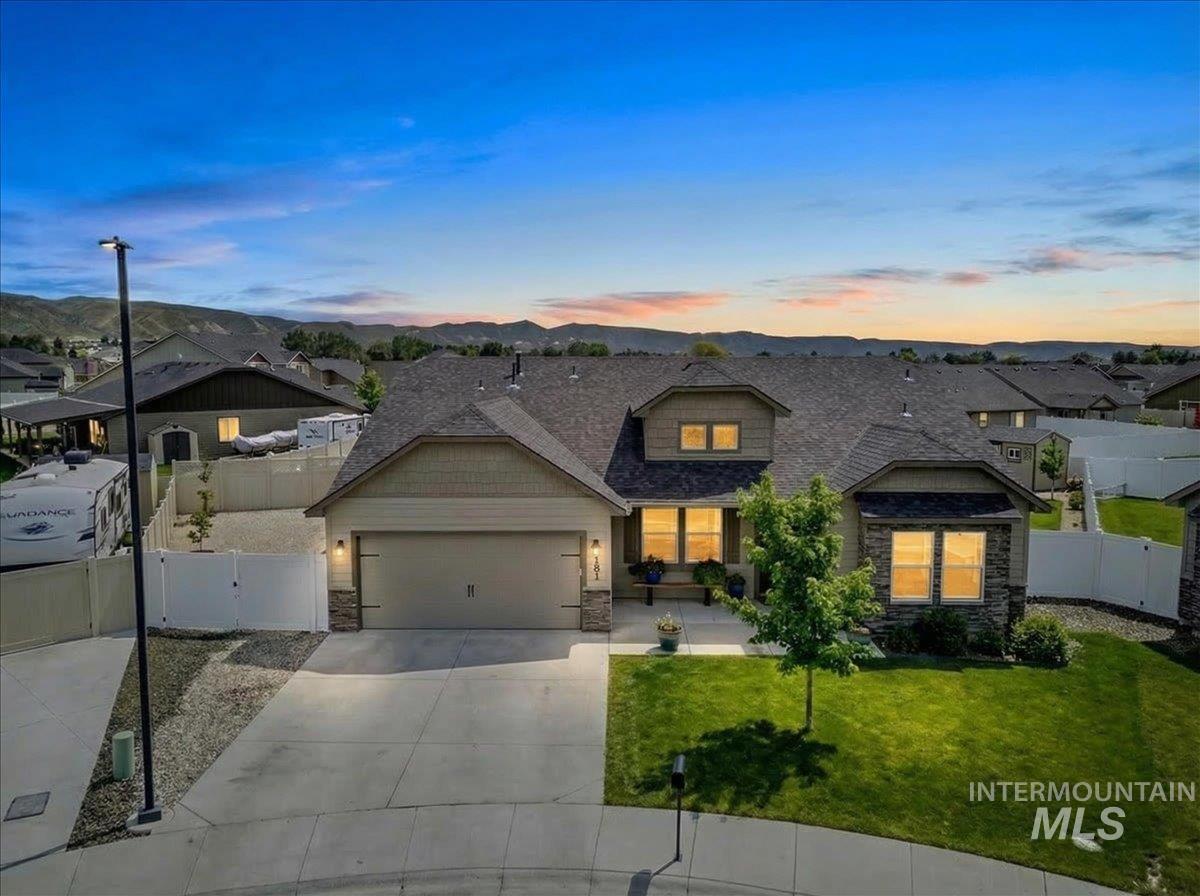 181 S Bing Court, Emmett, Idaho 83617, 4 Bedrooms, 2 Bathrooms, Residential For Sale, Price $495,000,MLS 98978157
