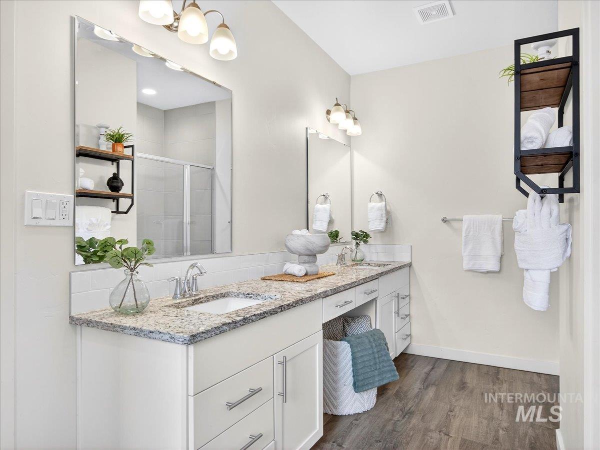 181 S Bing Court, Emmett, Idaho 83617, 4 Bedrooms, 2 Bathrooms, Residential For Sale, Price $495,000,MLS 98978157