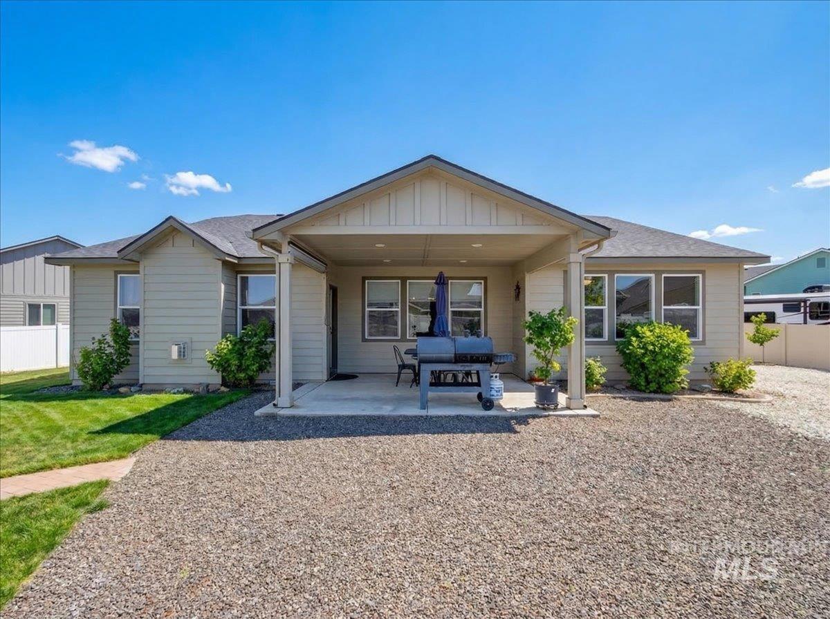 181 S Bing Court, Emmett, Idaho 83617, 4 Bedrooms, 2 Bathrooms, Residential For Sale, Price $495,000,MLS 98978157